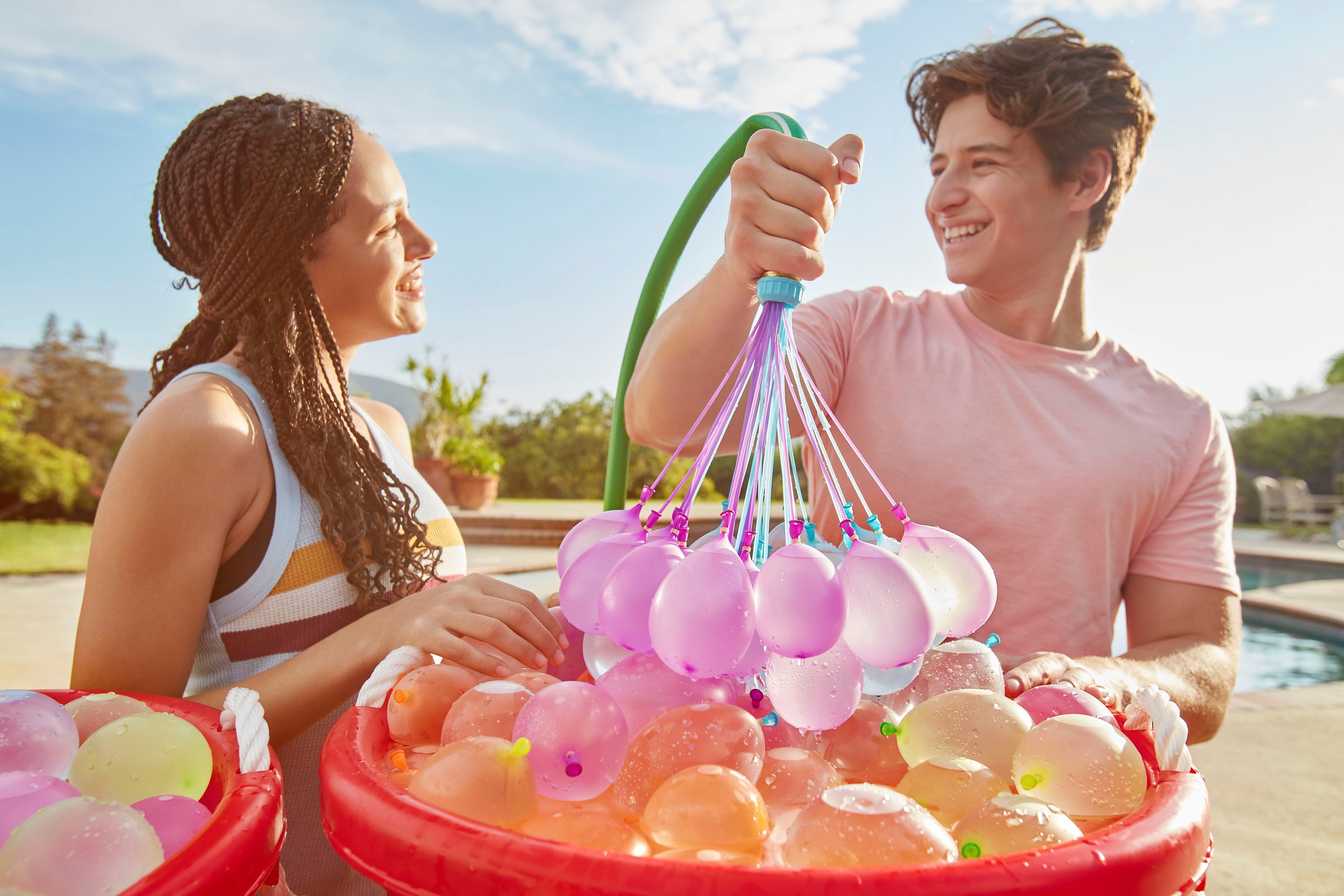 Bunch O Balloons Badespielzeug »Bunch O Balloons, 8er Pack 265+ Wasserballons Tropical Party«, aus recyceltem Material