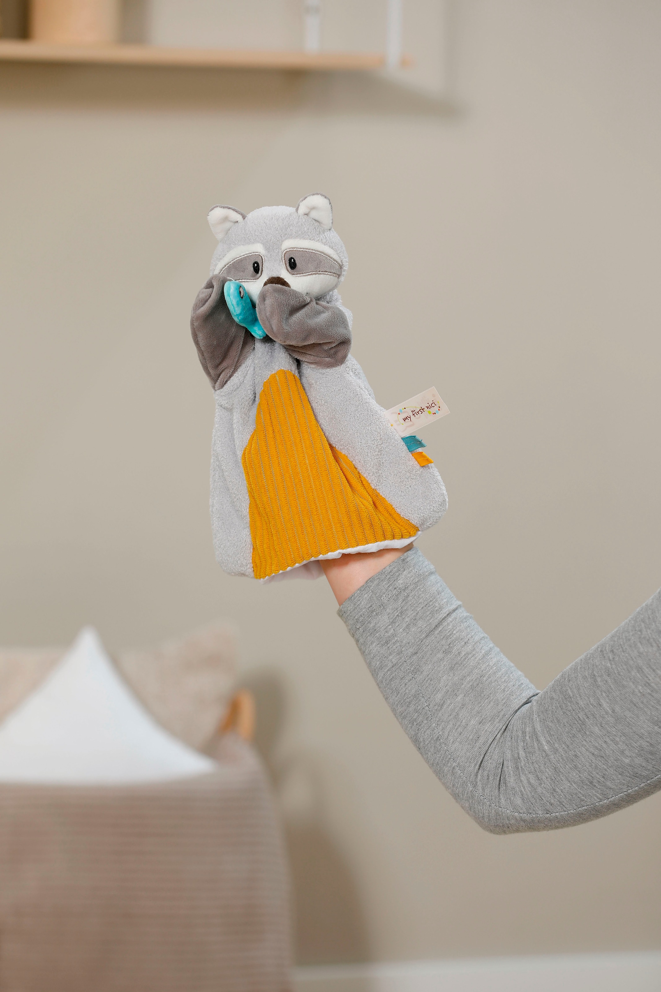 Nici Schmusetuch »My first NICI, Handpuppe Waschbär 2in1 26x25 cm«, sanfte Materialmix aus glattem und geripptem Plüsch