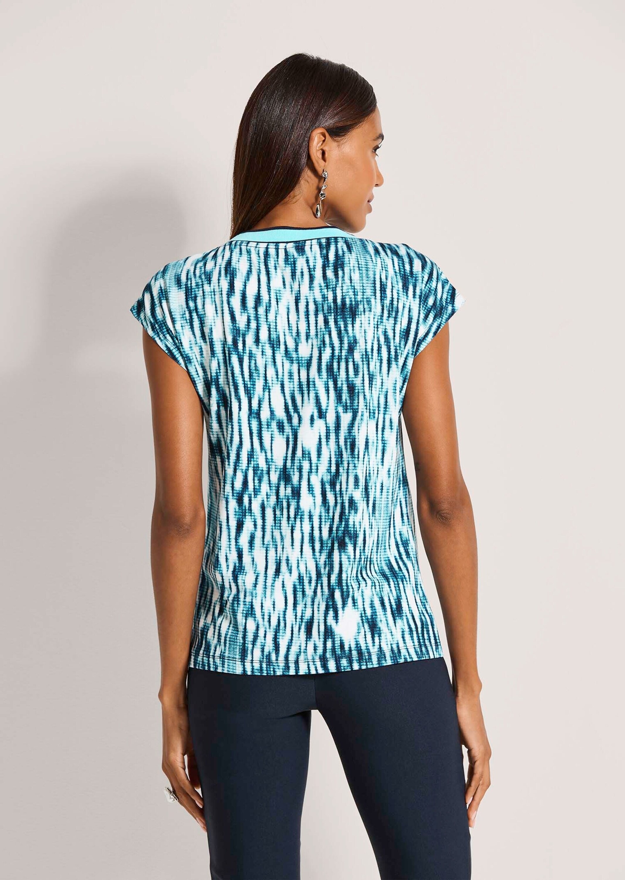 MADELEINE Kurzarmshirt »Shirt Modernes Batikshirt mit Ringel-Details, Kurzarm« Ringel am Ausschnitt