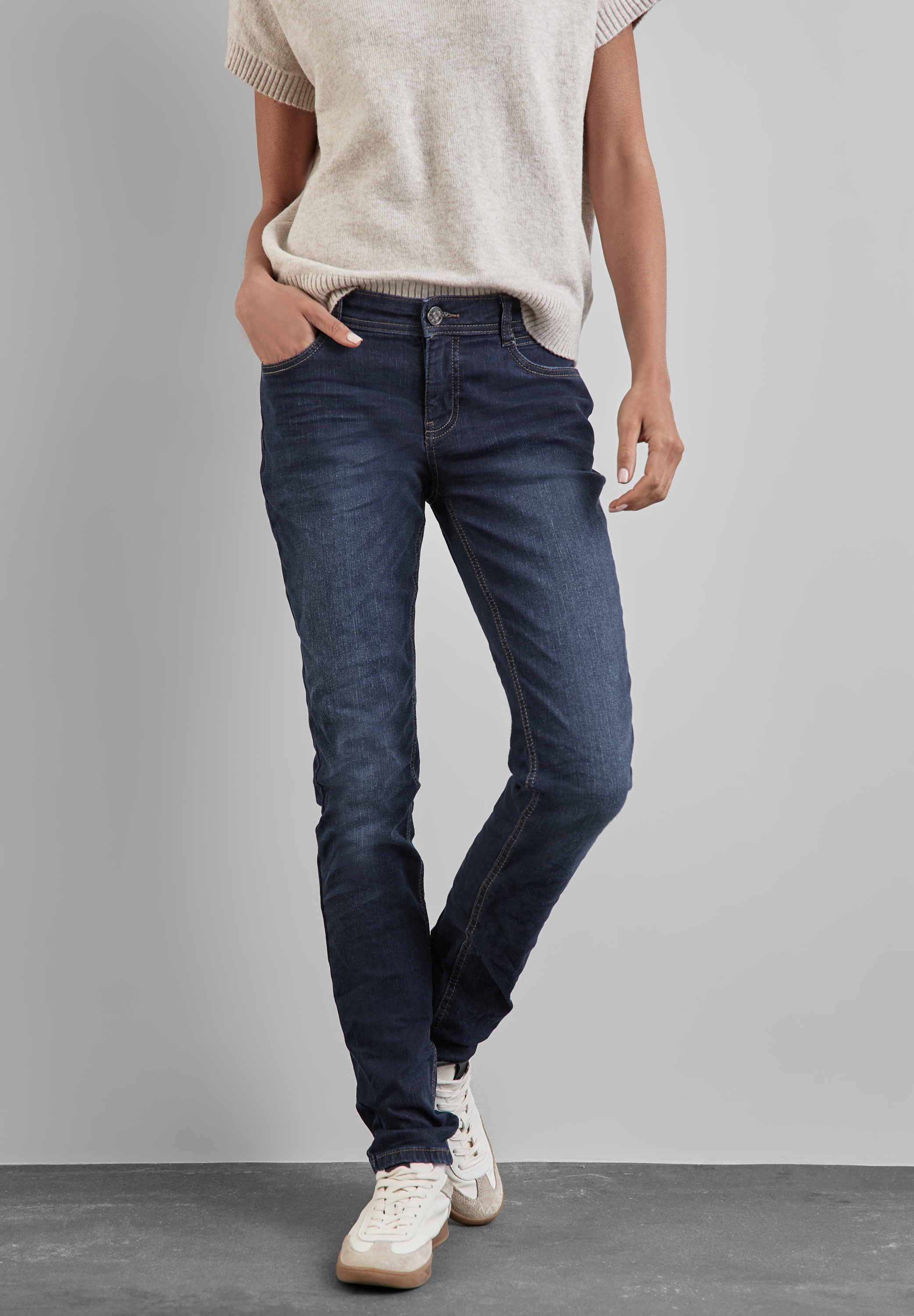 STREET ONE Comfort-fit-Jeans, aus Baumwolle mit Stretchanteil