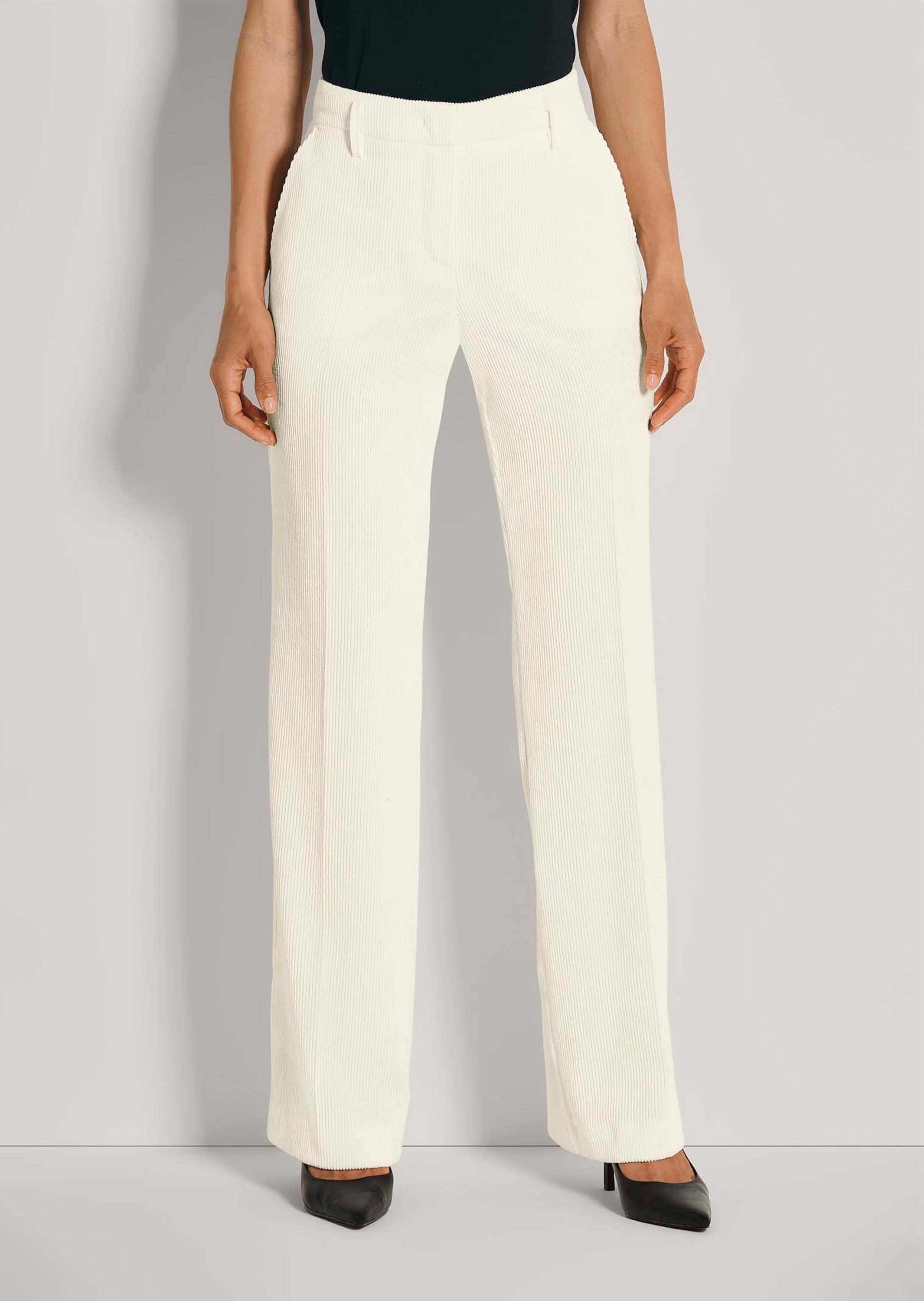 MADELEINE Cordhose »Cordhose Weite Cordhose mit Bügelfalten«