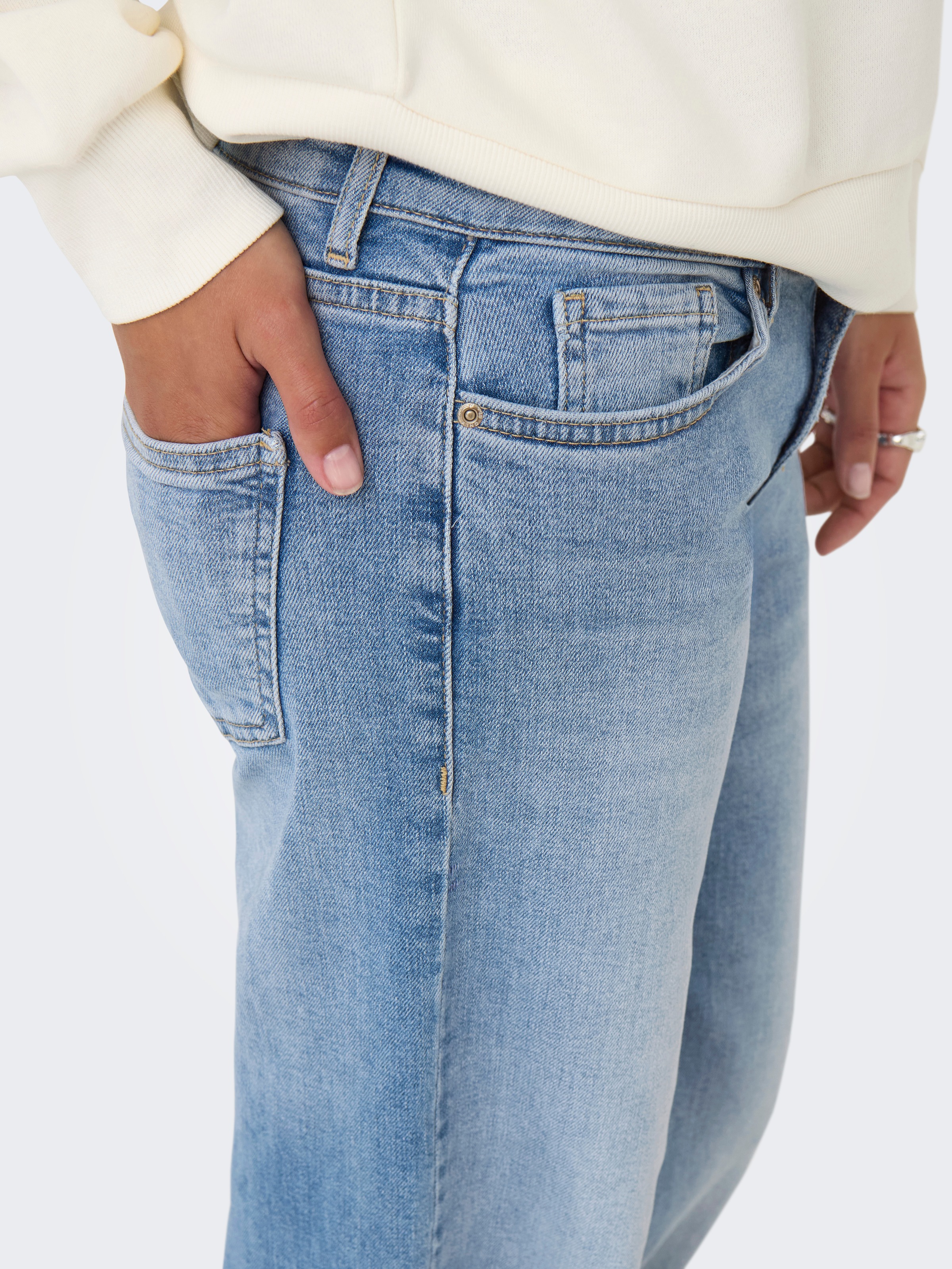 ONLY Low-rise-Jeans "ONLJUDY-O LW WIDE LEG DNM TAI433 NOOS" günstig online kaufen