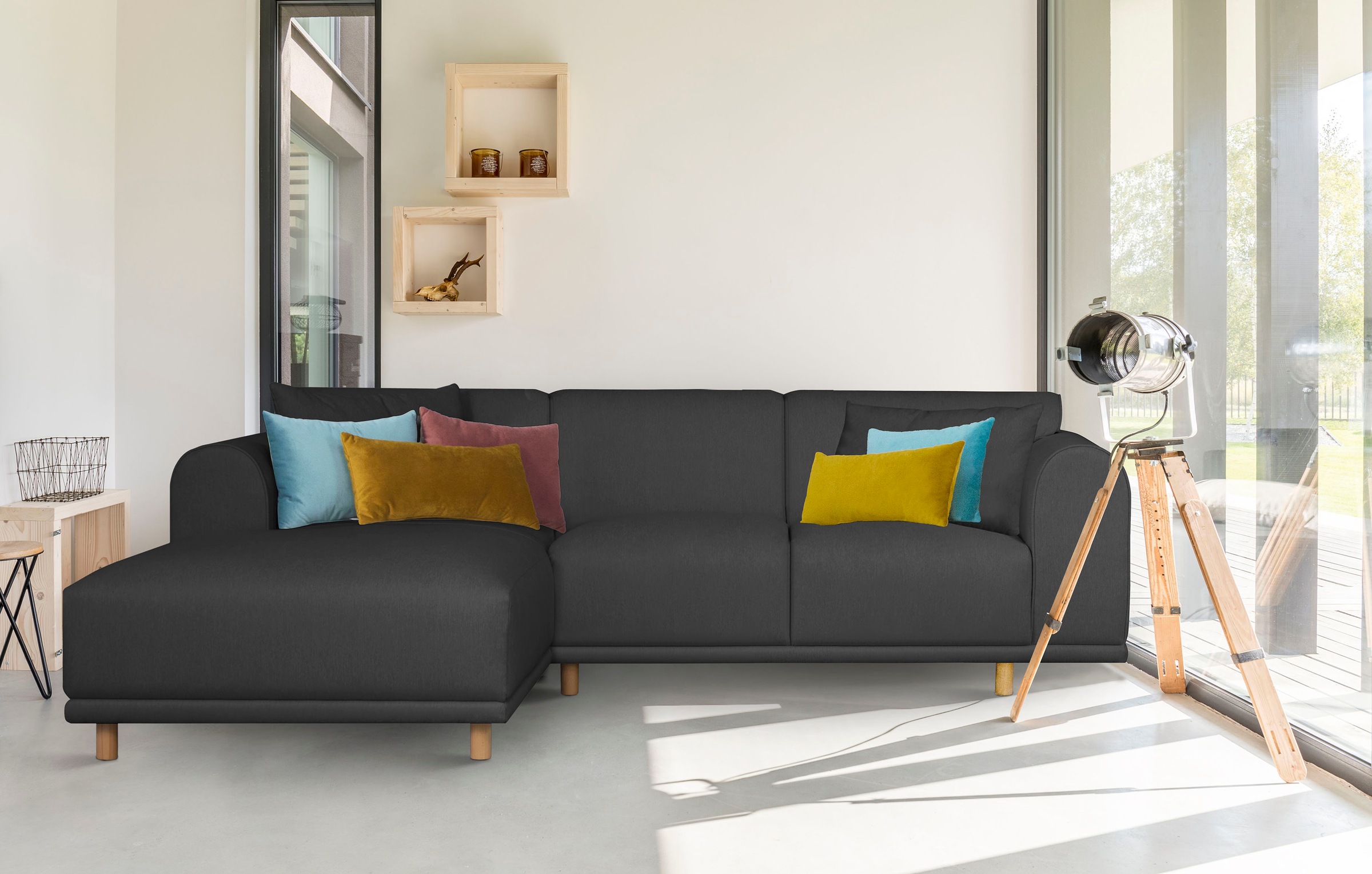 andas Ecksofa »Maroon L-Form«, in skandinavischem Design, mit losen Kissen