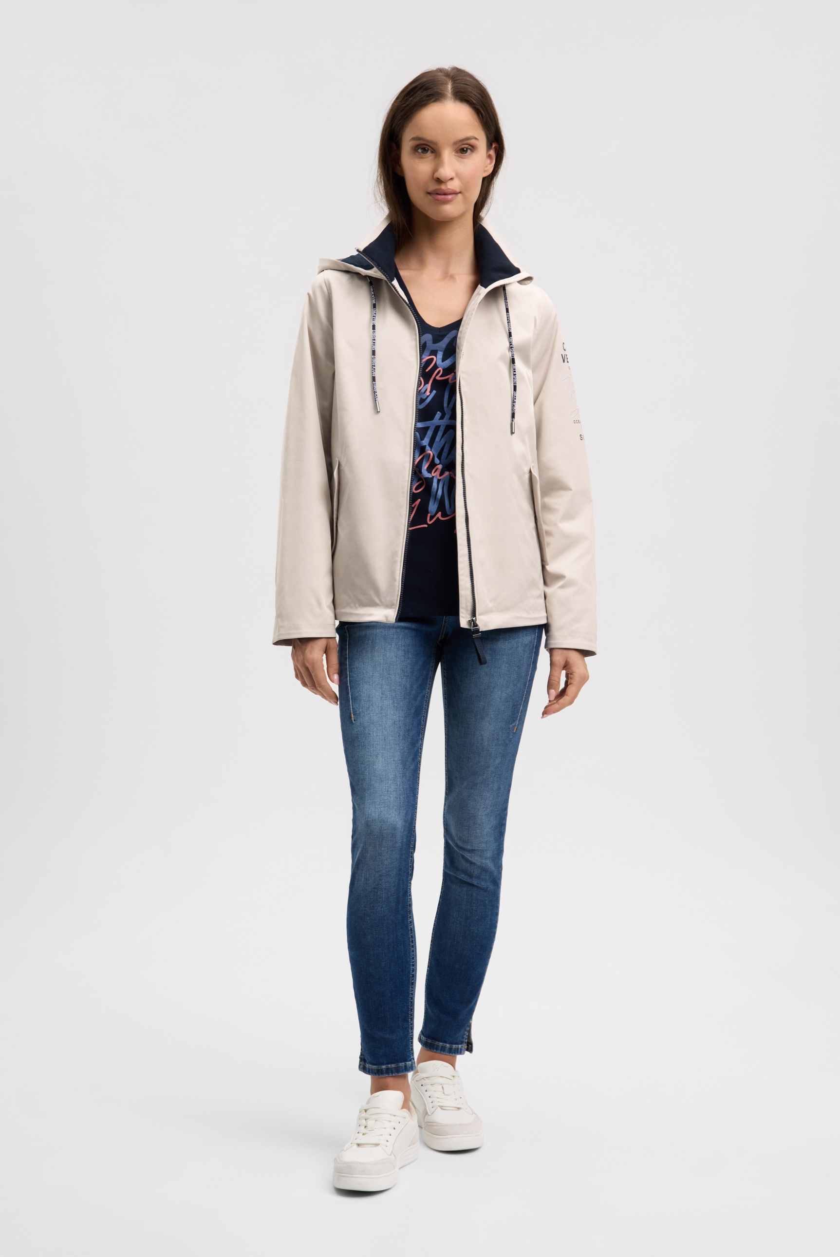 SOCCX Outdoorjacke mit Kapuze mit verstellbarem Gummizug im Saum