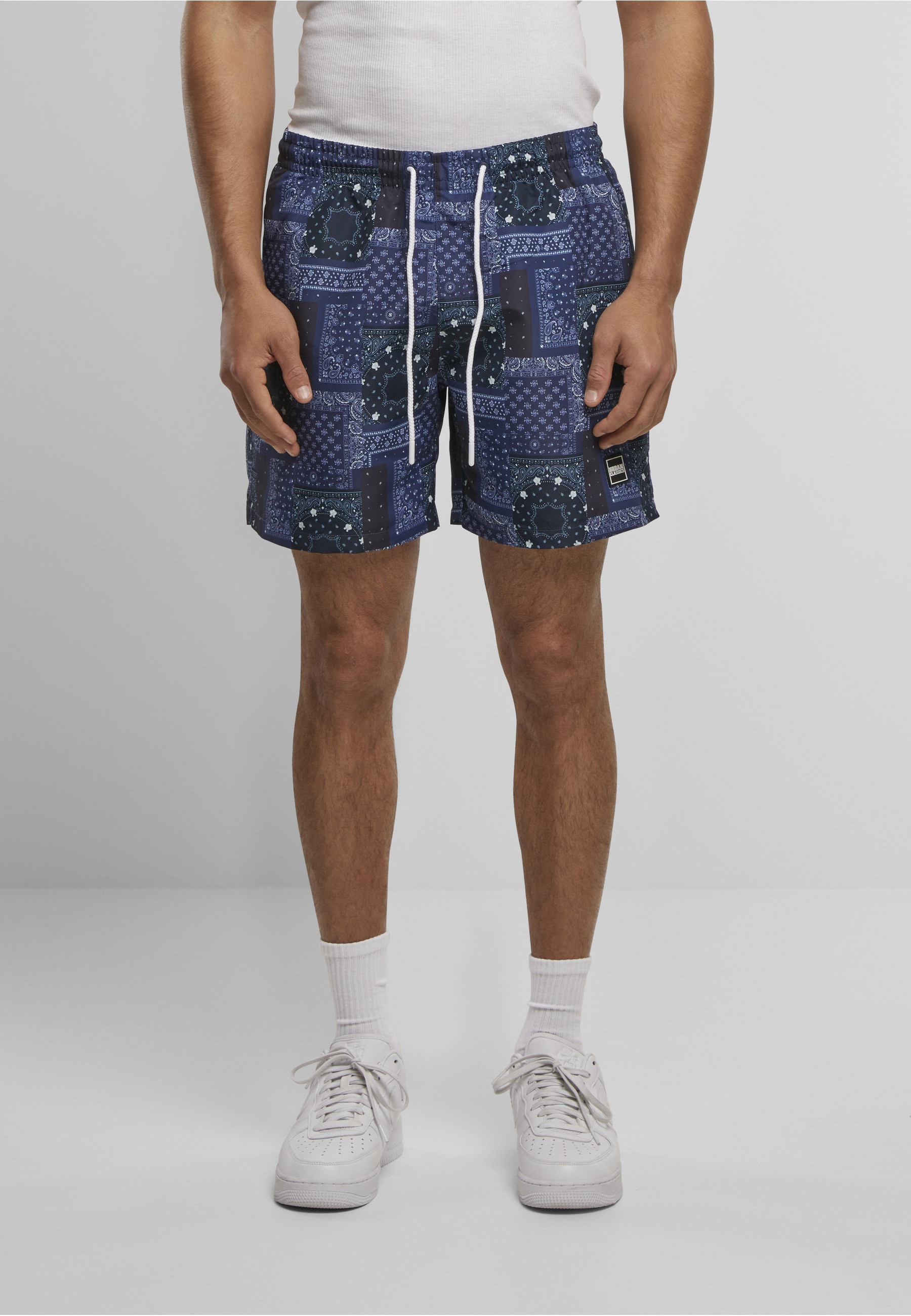 URBAN CLASSICS Badeshorts »Urban Classics Herren Pattern Swim Shorts«