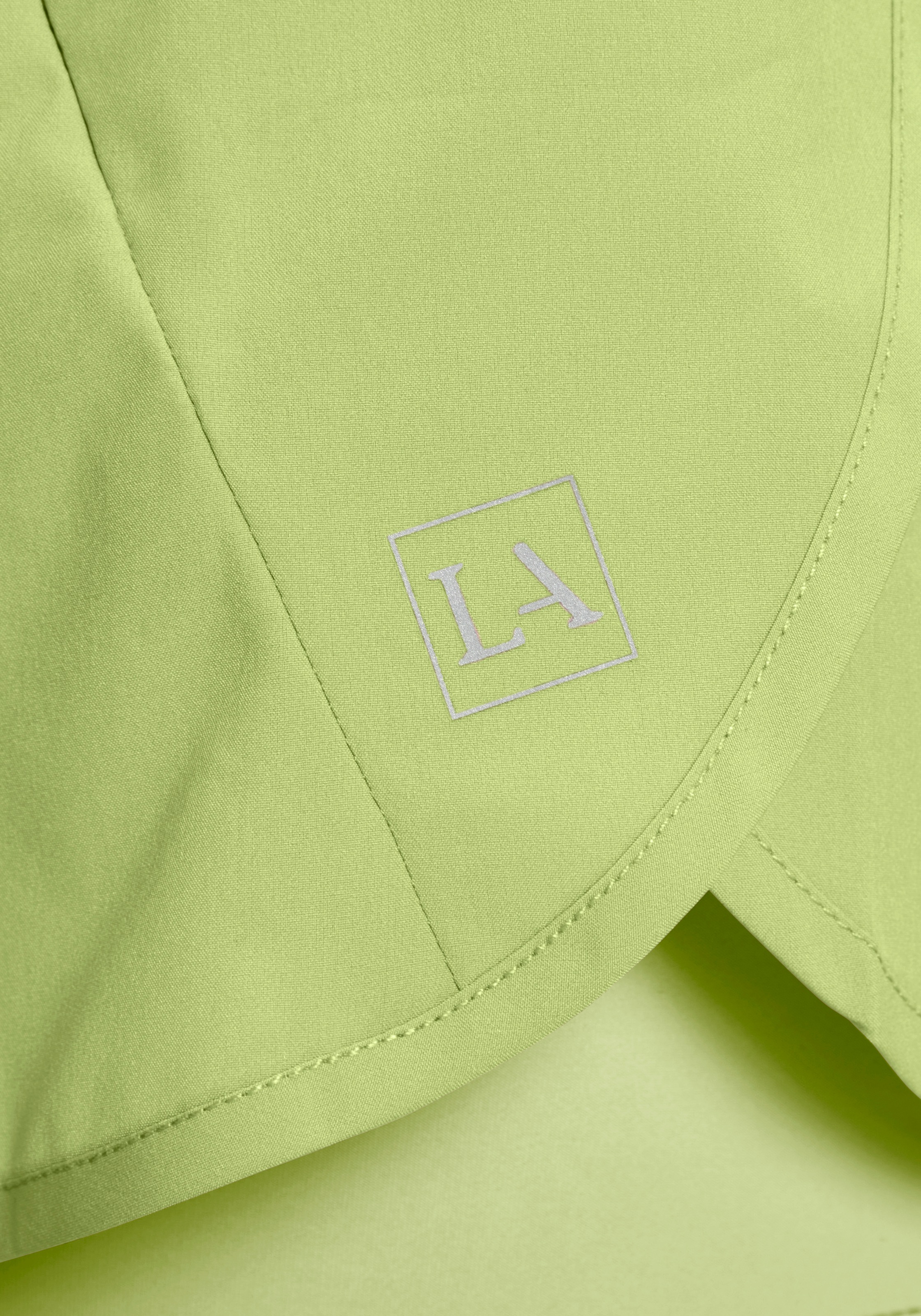 LASCANA ACTIVE 2-in-1-Shorts  im Layer-Design