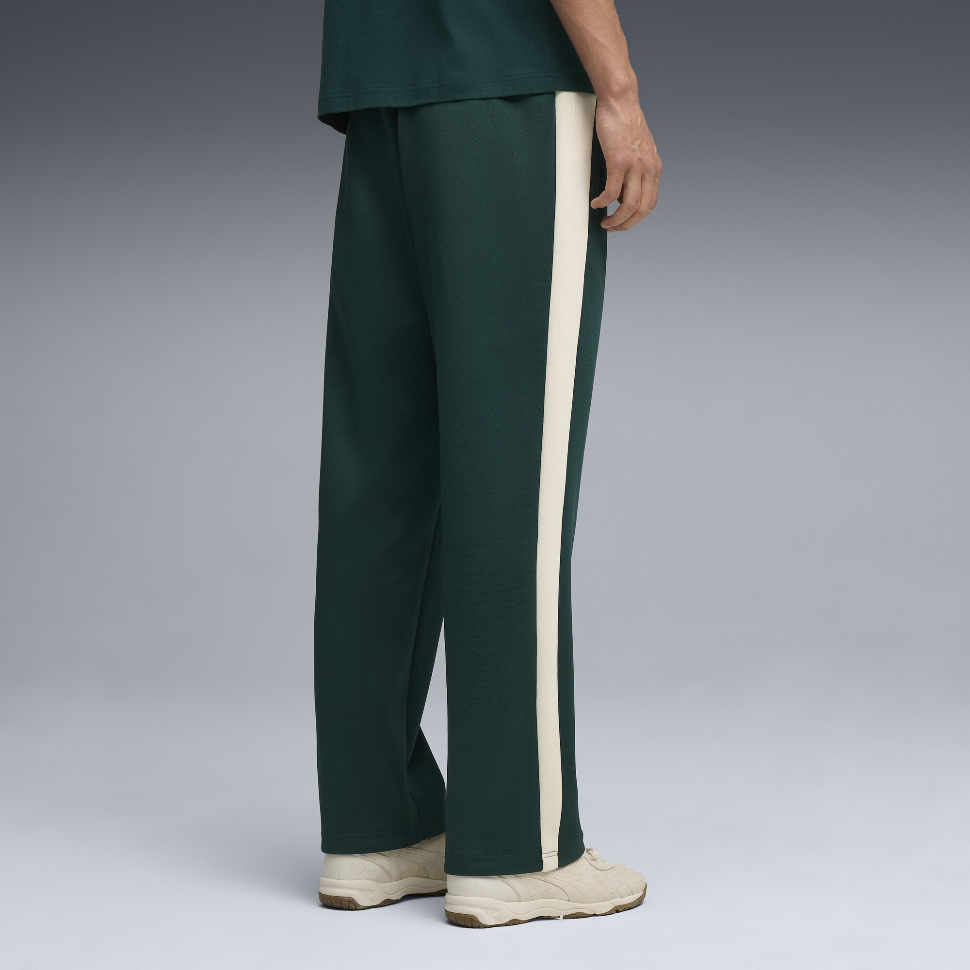PUMA Sporthose »T7 ALWAYS ON Relaxed Trainingshose Herren«