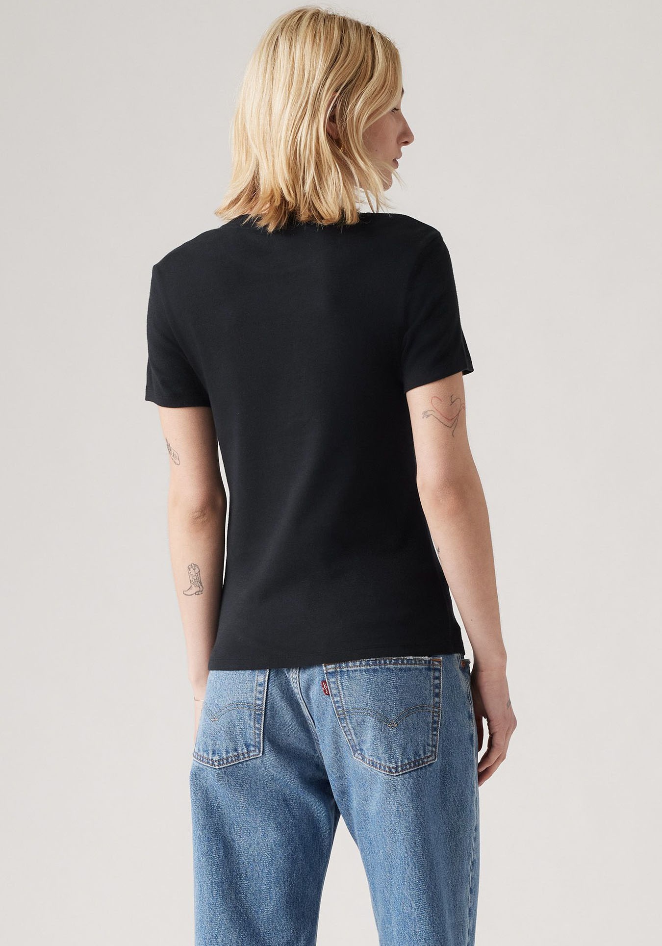 Levis T-Shirt "ESSENTIAL HM SS TEE", Taillierter Schnitt günstig online kaufen