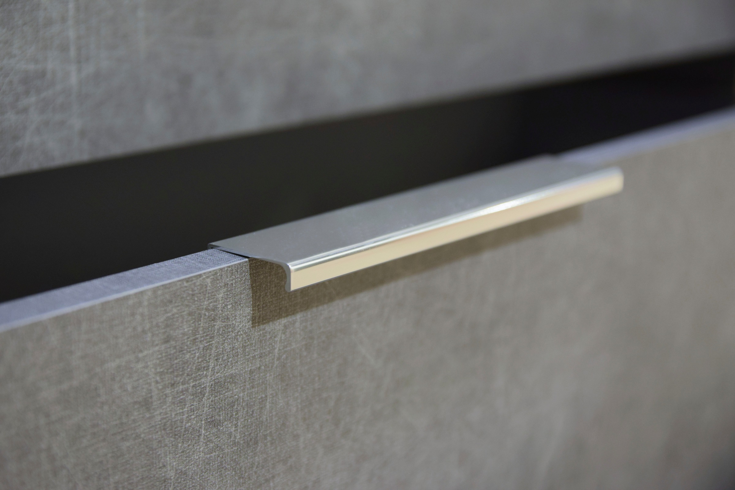 Wimex Nachtkommode »Level36 C by fresh to go« mit Glaselementen auf der Front, soft-close Funktion, 54cm breit