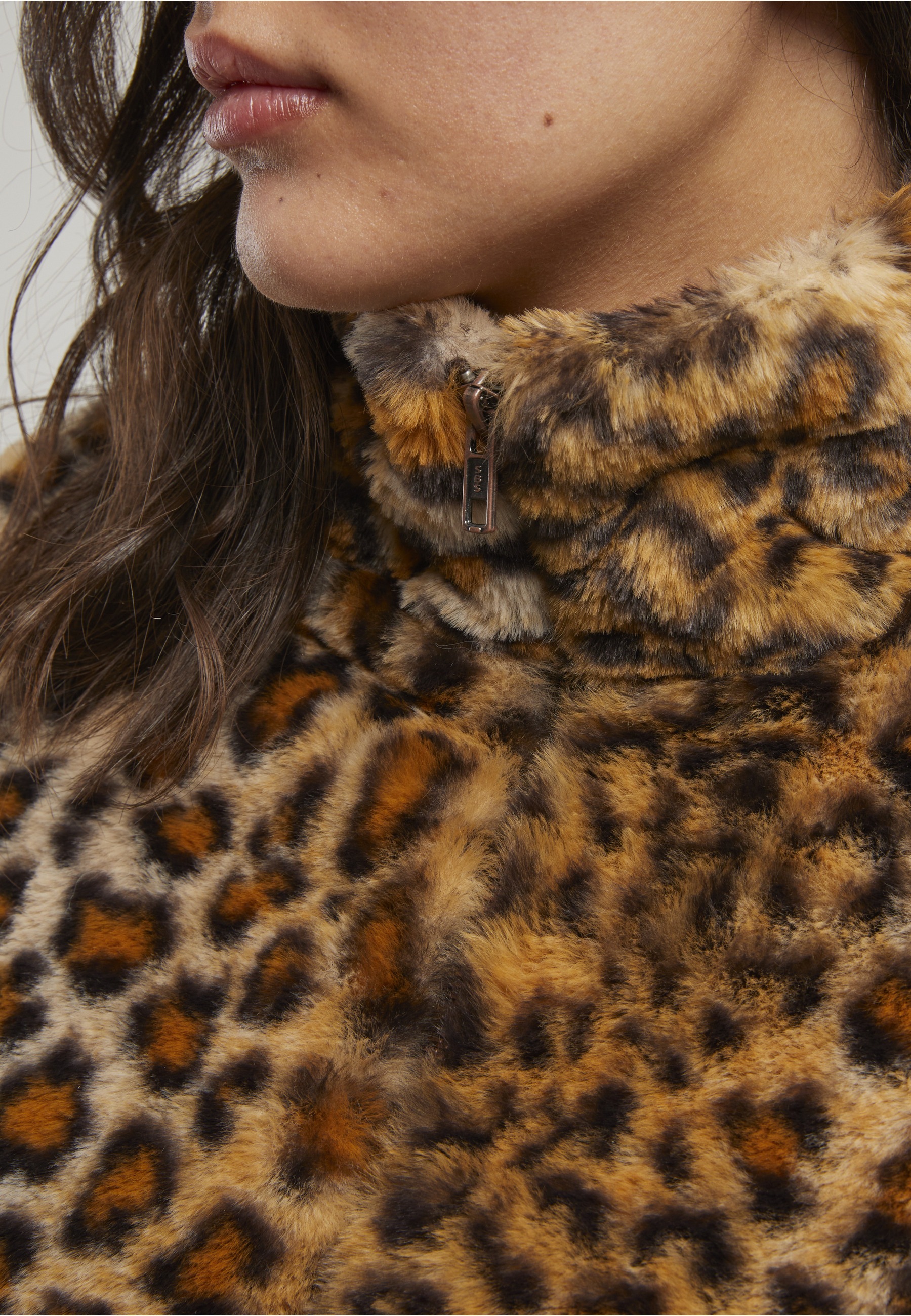 URBAN CLASSICS Allwetterjacke »Urban Classics Ladies Cropped Faux Fur Leo Jacket« 1 Stk. tlg. ohne Kapuze