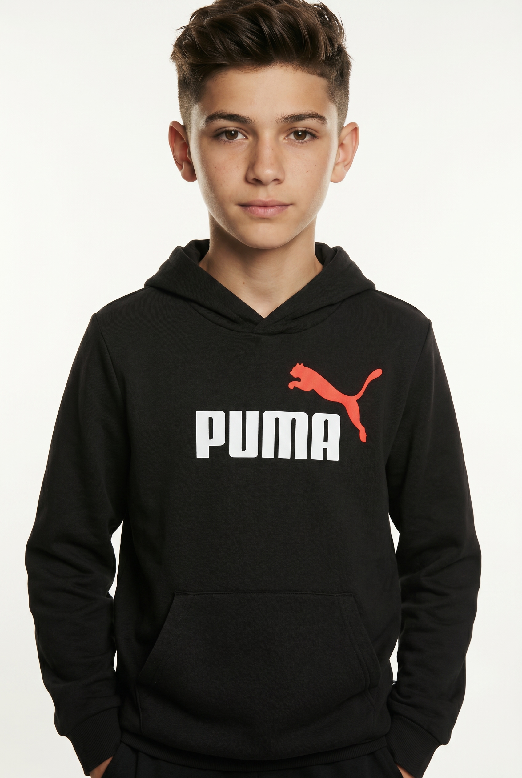 PUMA 1100000002199 "ESS 2 COLOR NO 1 LOGO HOODIE FL B", mit Kapuze, Rundhalsausschnitt, mit gerippten Bündchen und Saum