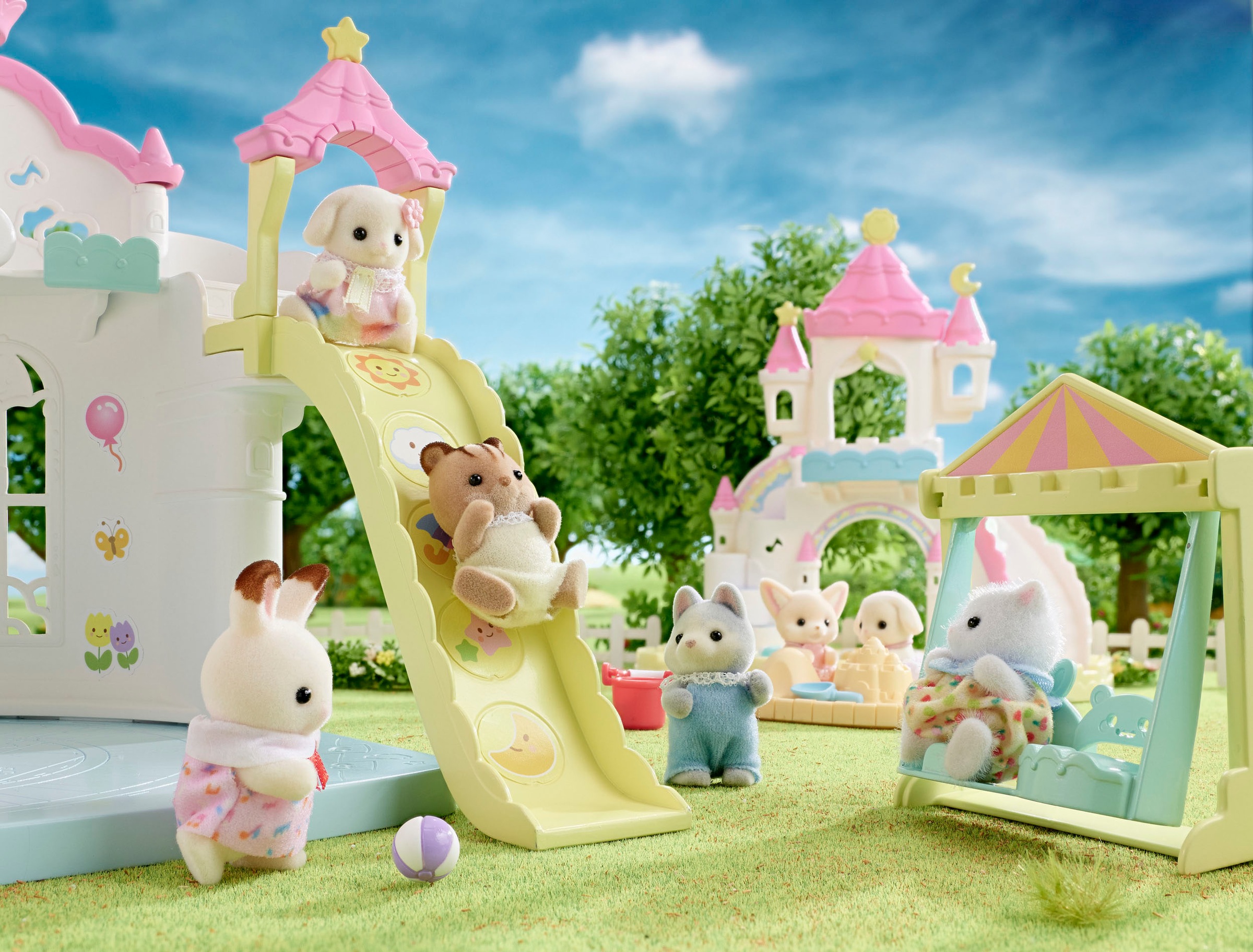 Sylvanian Families Spielwelt »Erlebniskindergarten - Sonnenschloss (5743)«