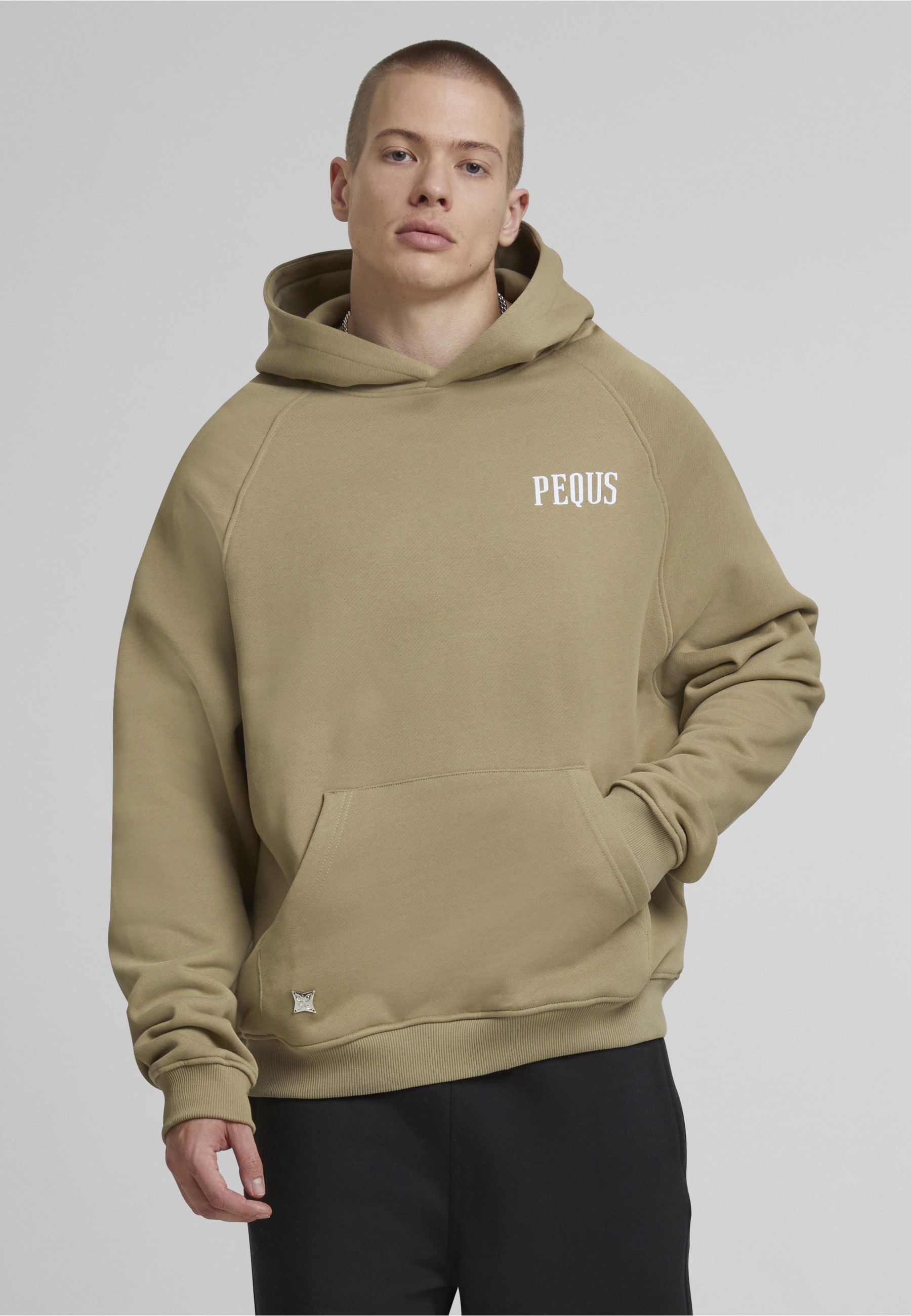 PEQUS Kapuzenpullover »PEQUS PEQUS Back Logo Hoodie« 1 Stk.