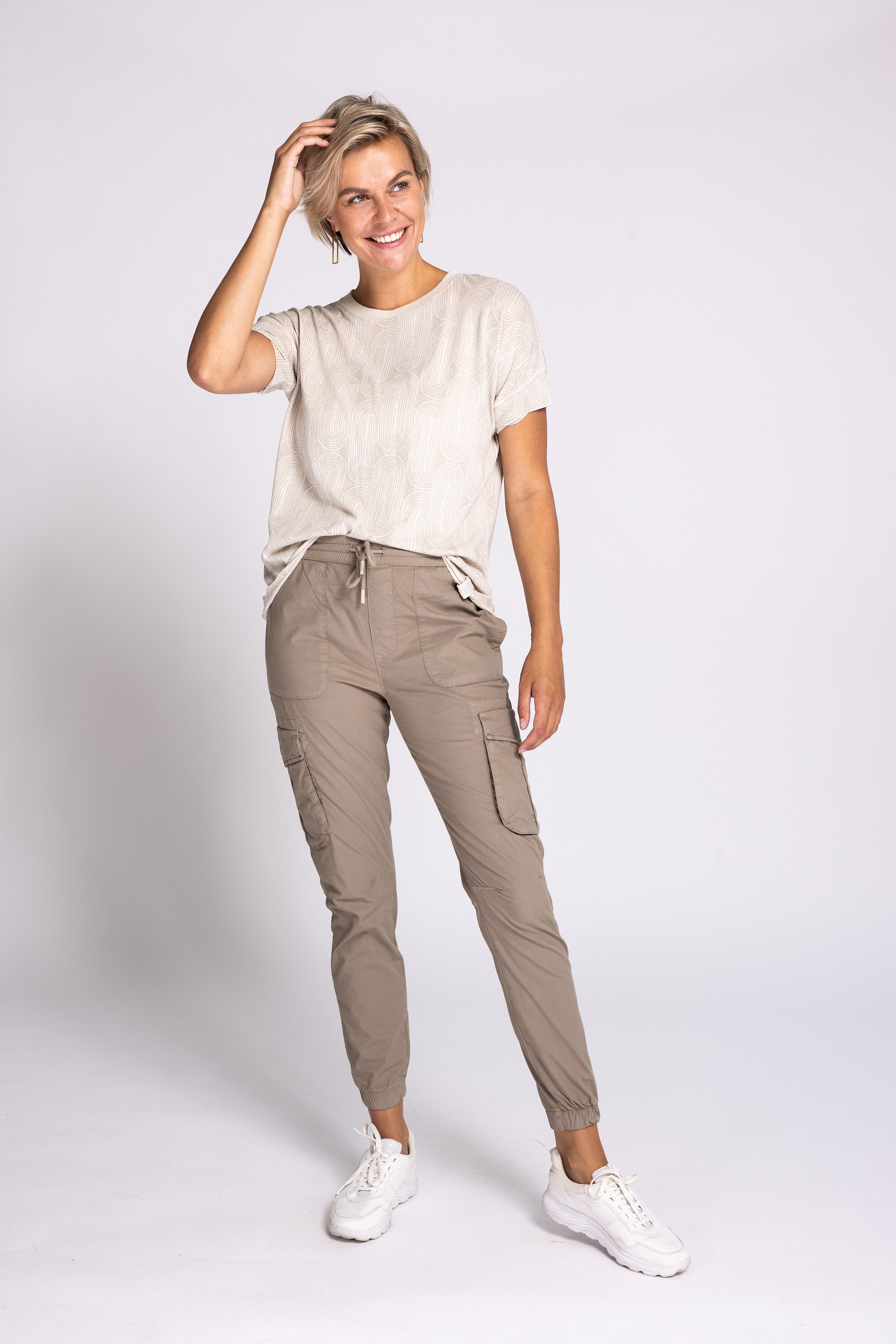 Zhrill T-Shirt »RAHEL«, mit dezentem Allover-Print