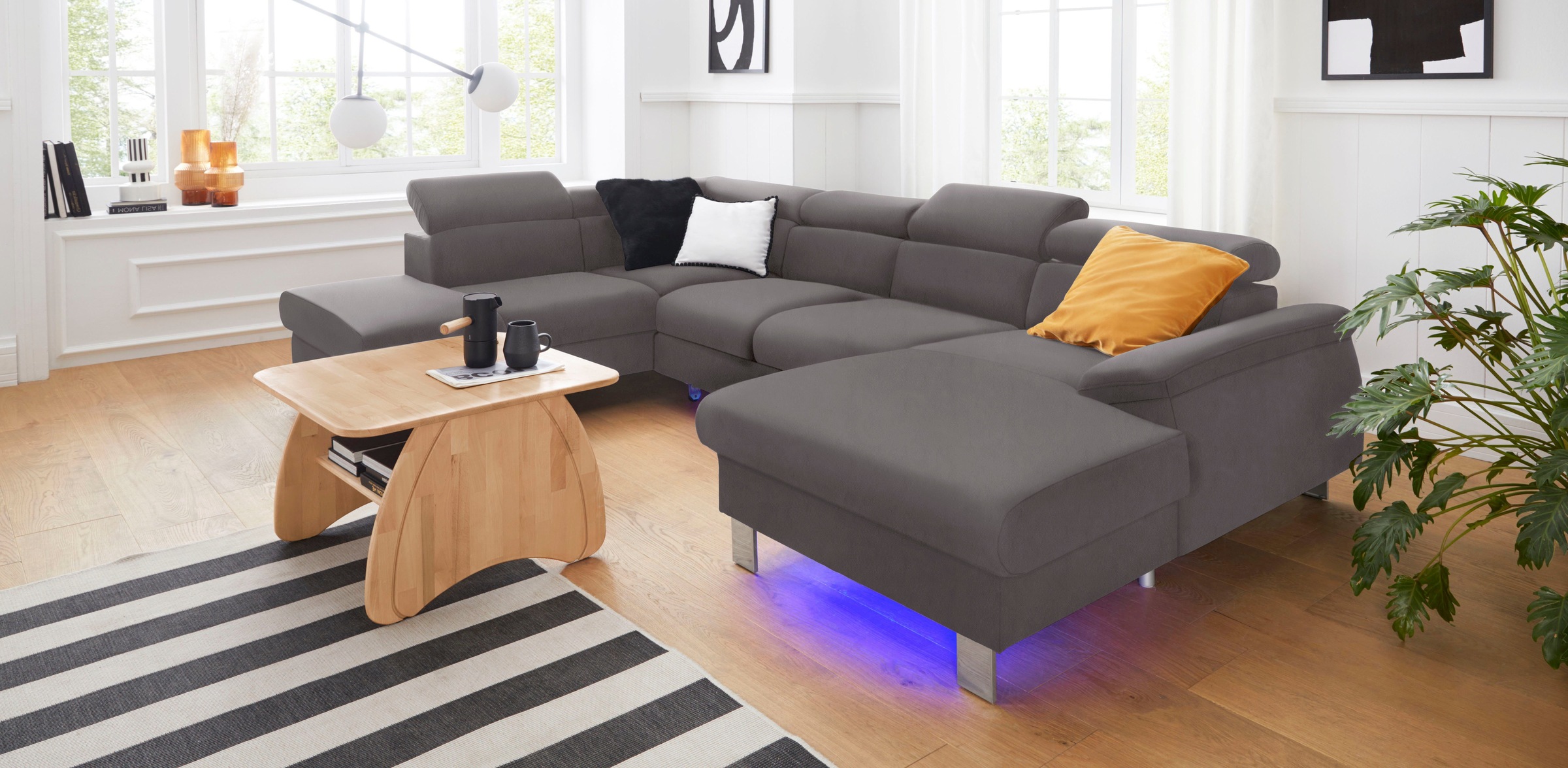 COTTA Polstergarnitur »Komaris U-Form«, (Set), Set bestehend aus: Wohnlandschaft mit Kopfteilverstellung & Hocker
