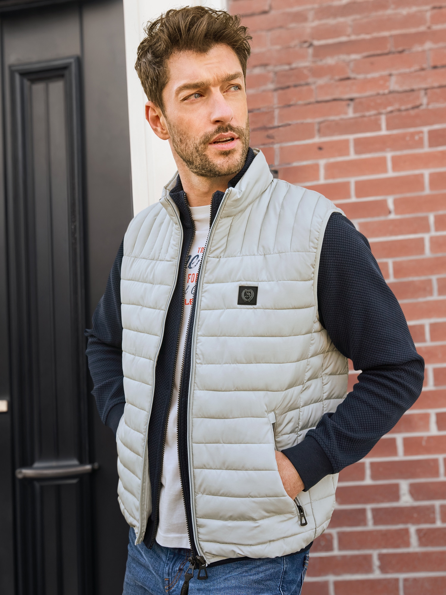 Steppweste LERROS, Herren, Gr. XL, pearl grau, Web, Obermaterial: 100% Polyester, unifarben, normal hüftbedeckend, Rundhals, Westen Steppweste, mit Reißverschluss und Stehkragen