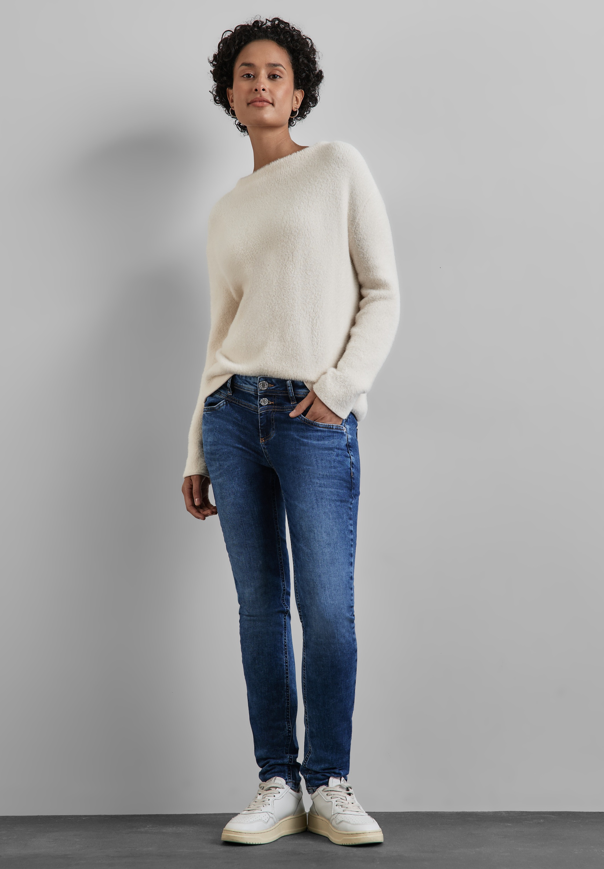 STREET ONE Gerade Jeans, 4-Pocket Style