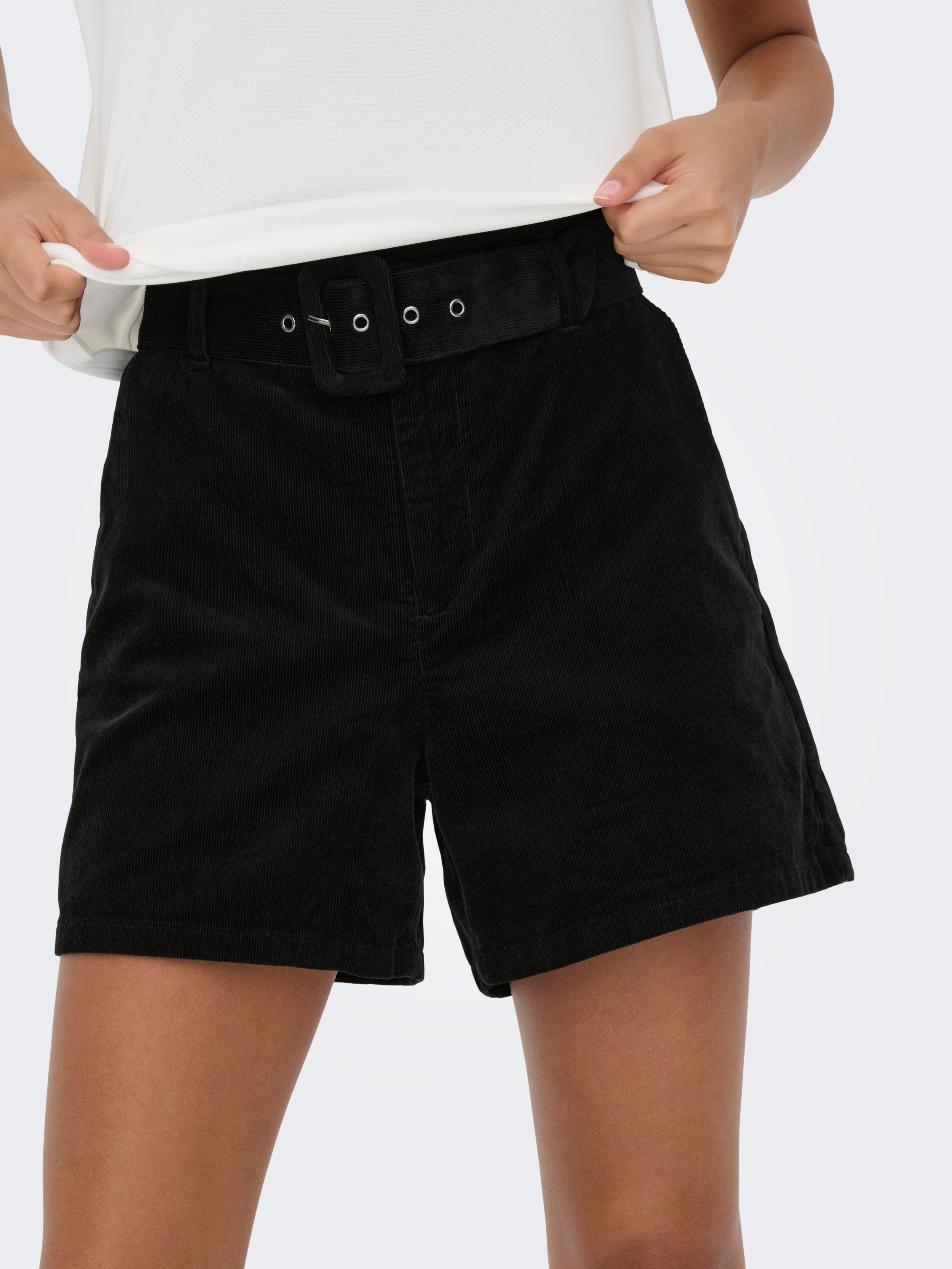 ONLY Shorts »ONLNESSA HW BELT CORD SHORTS CC PNT«