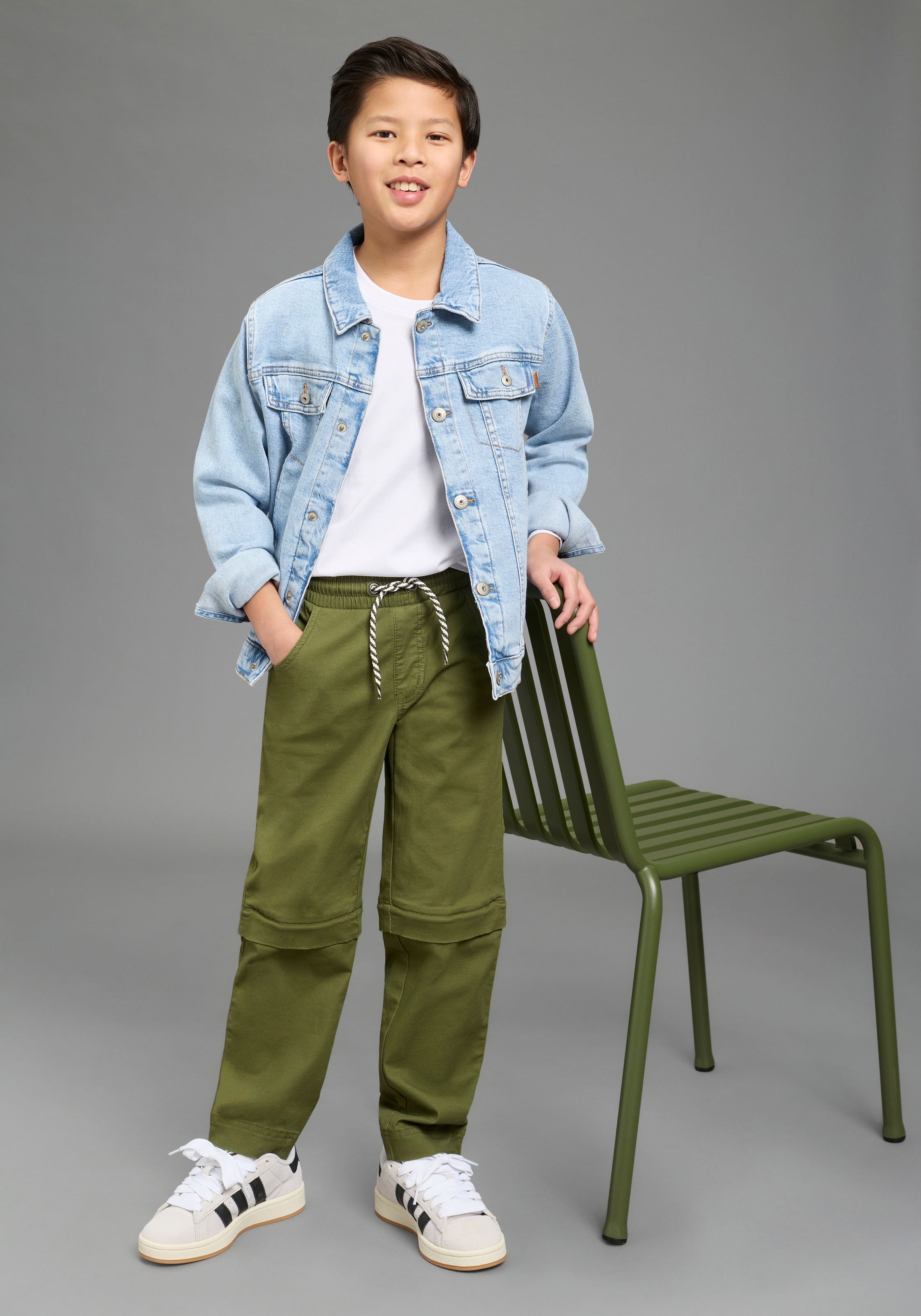 KIDSWORLD Webhose »2 in1 Hose, Zip-Away Hose für Jungen«  aus lang macht kurz, 2in1 Hose, gerade Beinform, mit Gummizug