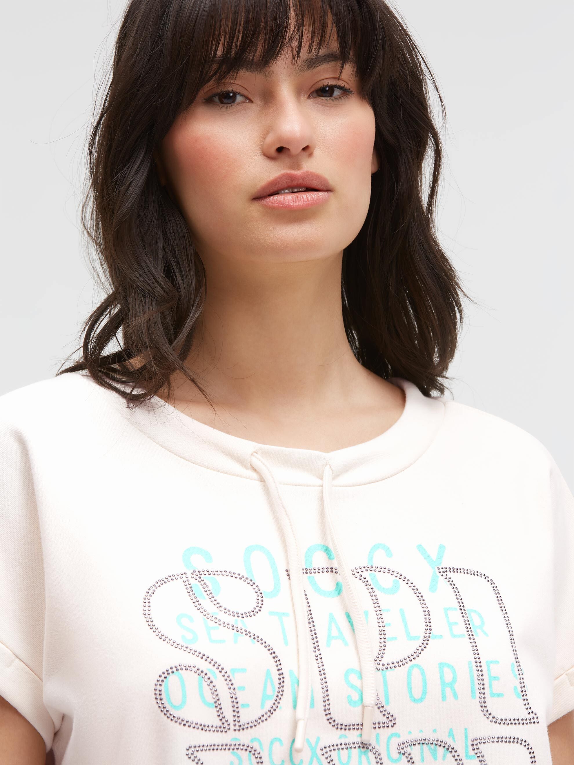 SOCCX Rundhalsshirt mit Seitenschlitze
