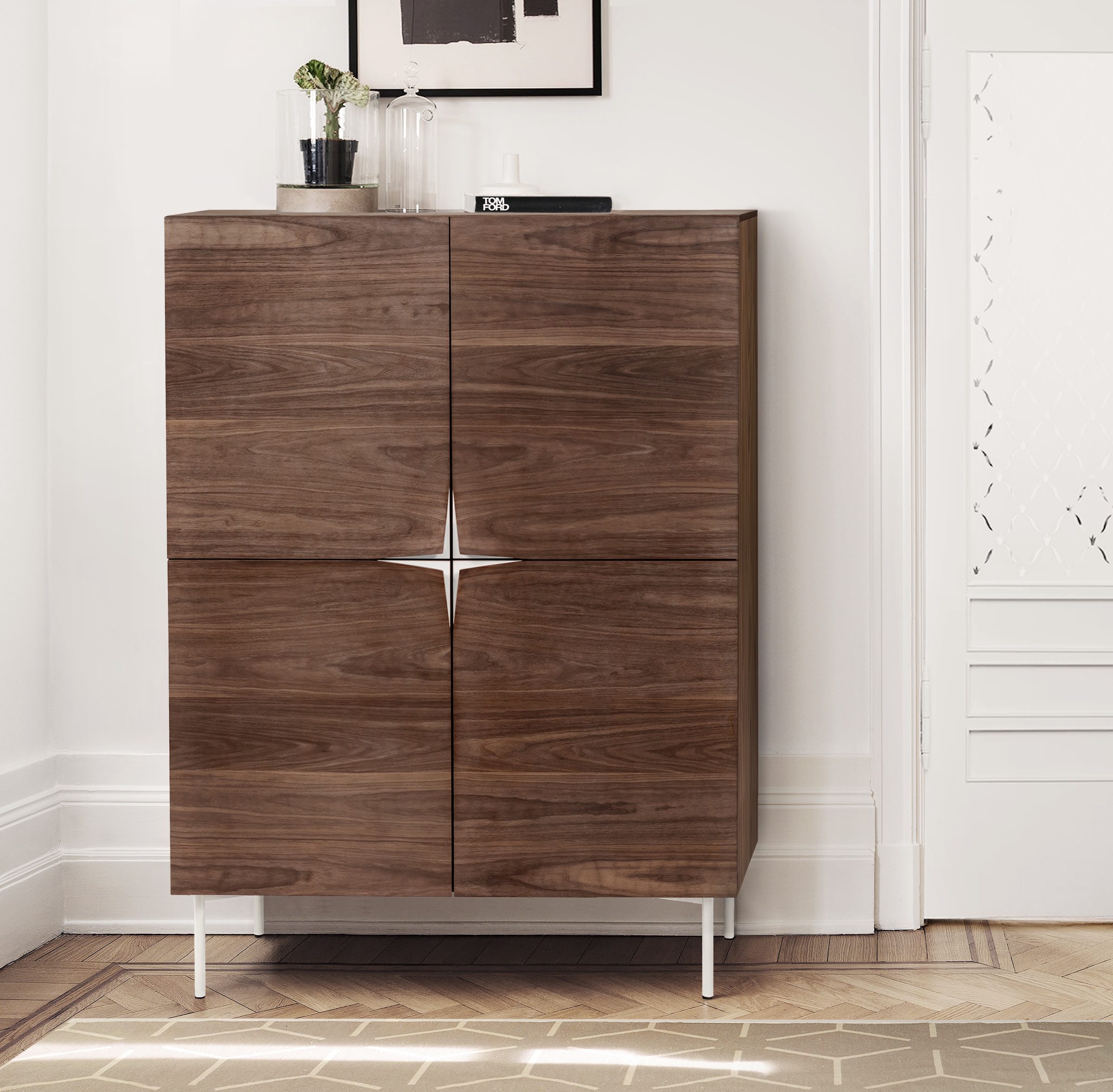 Woodman Highboard, Kommode mit Holzfurnier aus Eiche, im Skandinavischen Design