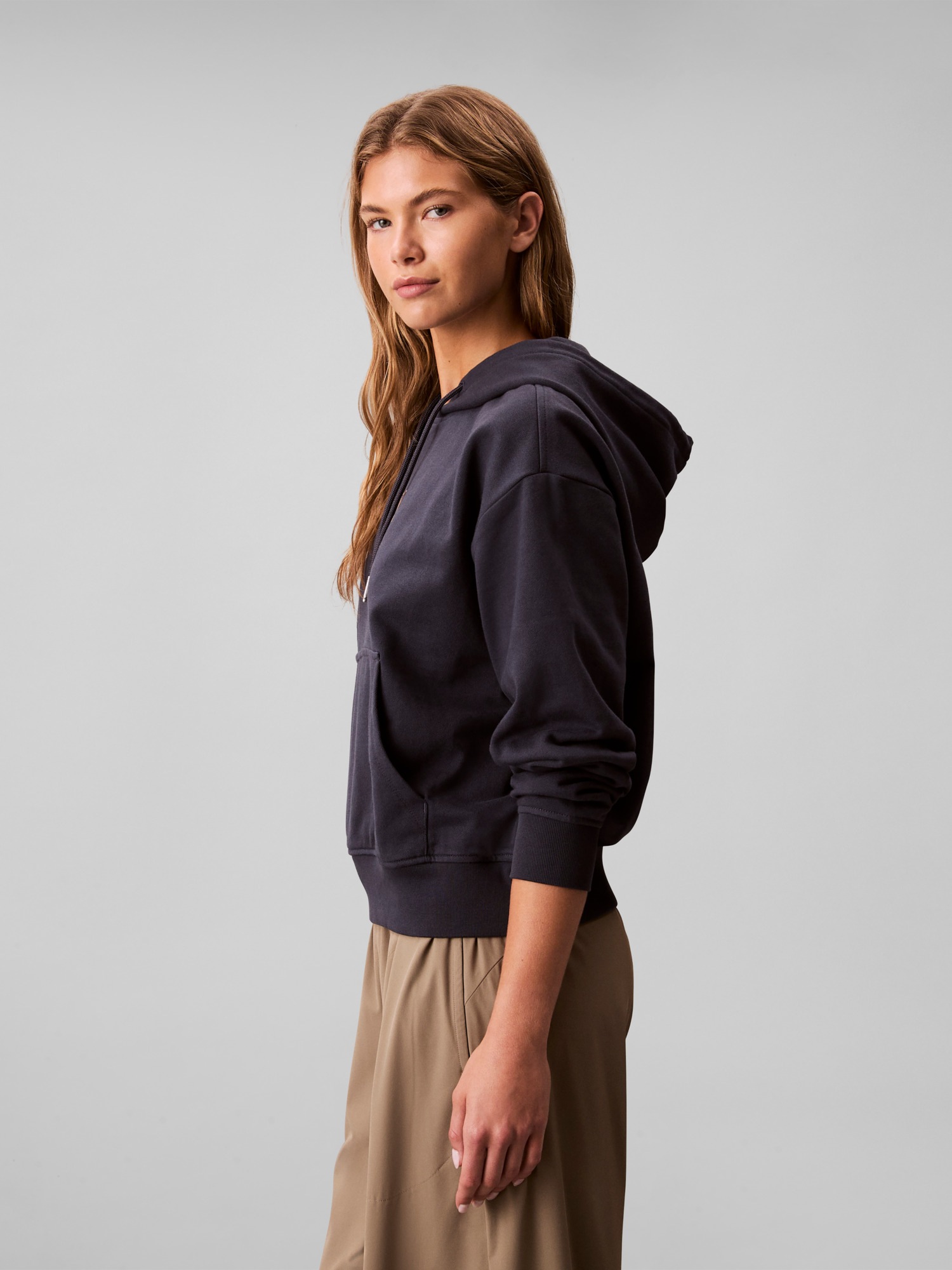 Thumbnail - Calvin Klein Jeans Sweatshirt Kapuze mit Kordelzug, regular fit, Logodruck