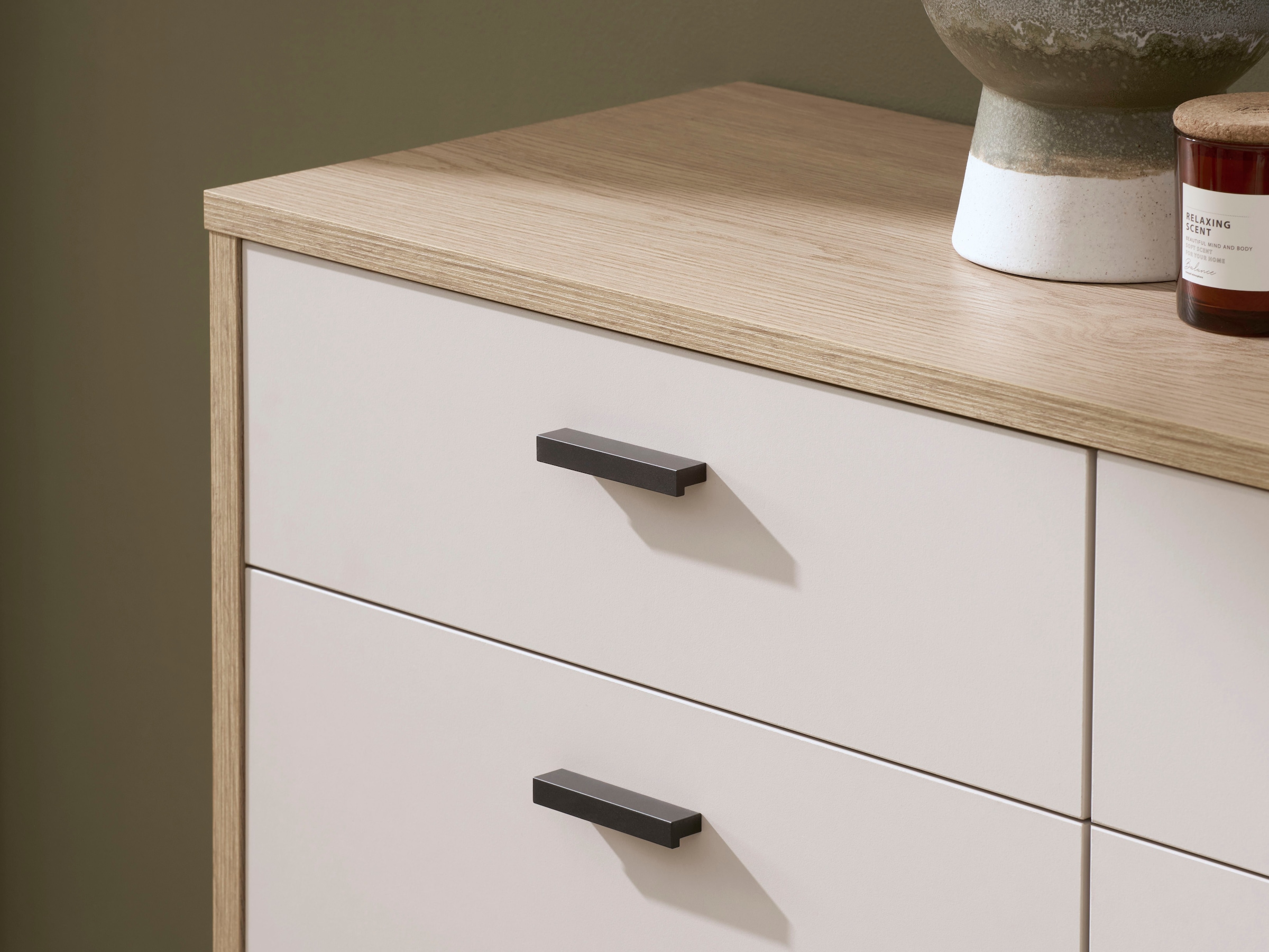 Home affaire Sideboard »Fredericia, moderne Kommode, Schrank in Kaschmir, 115 cm breit« zeitlos, schwarze Metallgriffe und -füße, ausreichend Stauraum