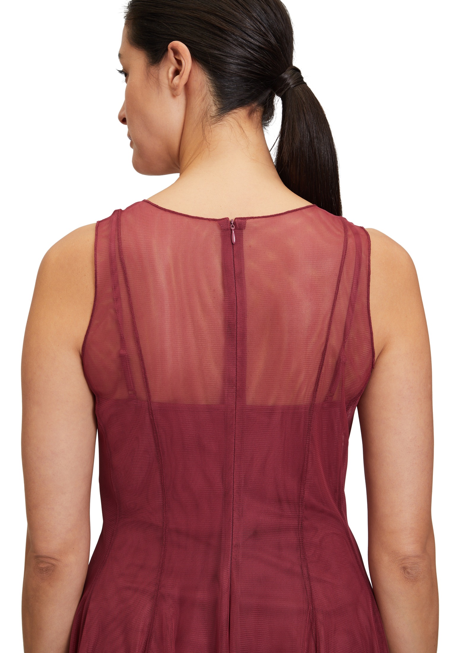 Vera Mont Cocktailkleid »Vera Mont Cocktailkleid figurbetont«, Nahtführung