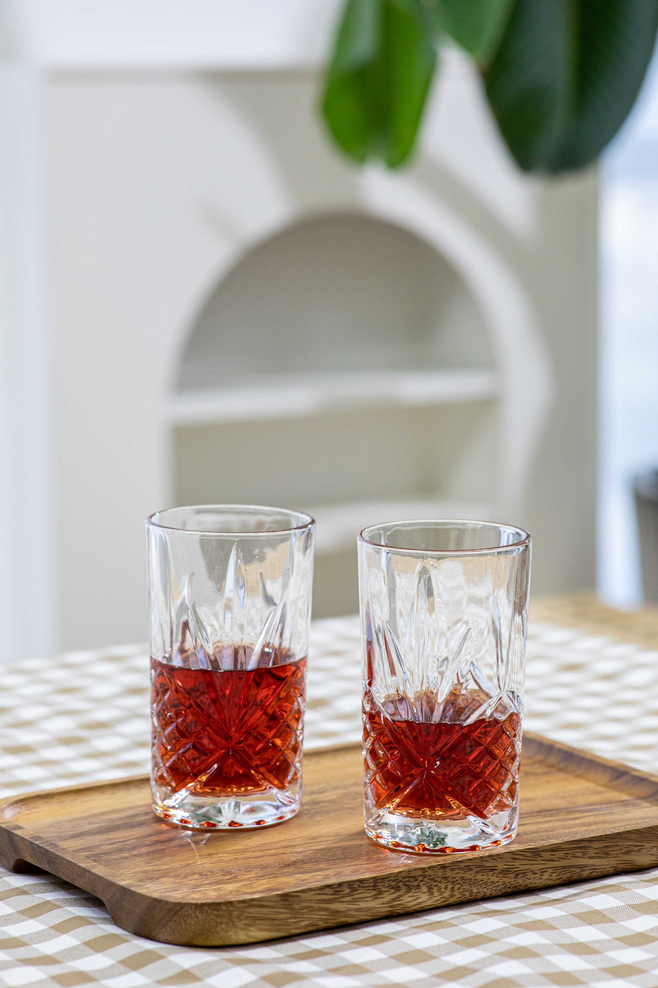 ECHTWERK Longdrinkglas »Highball-Gläser Set, 350ml«, (Set, 6 tlg.), mit Schliffoptik und Reliefstruktur