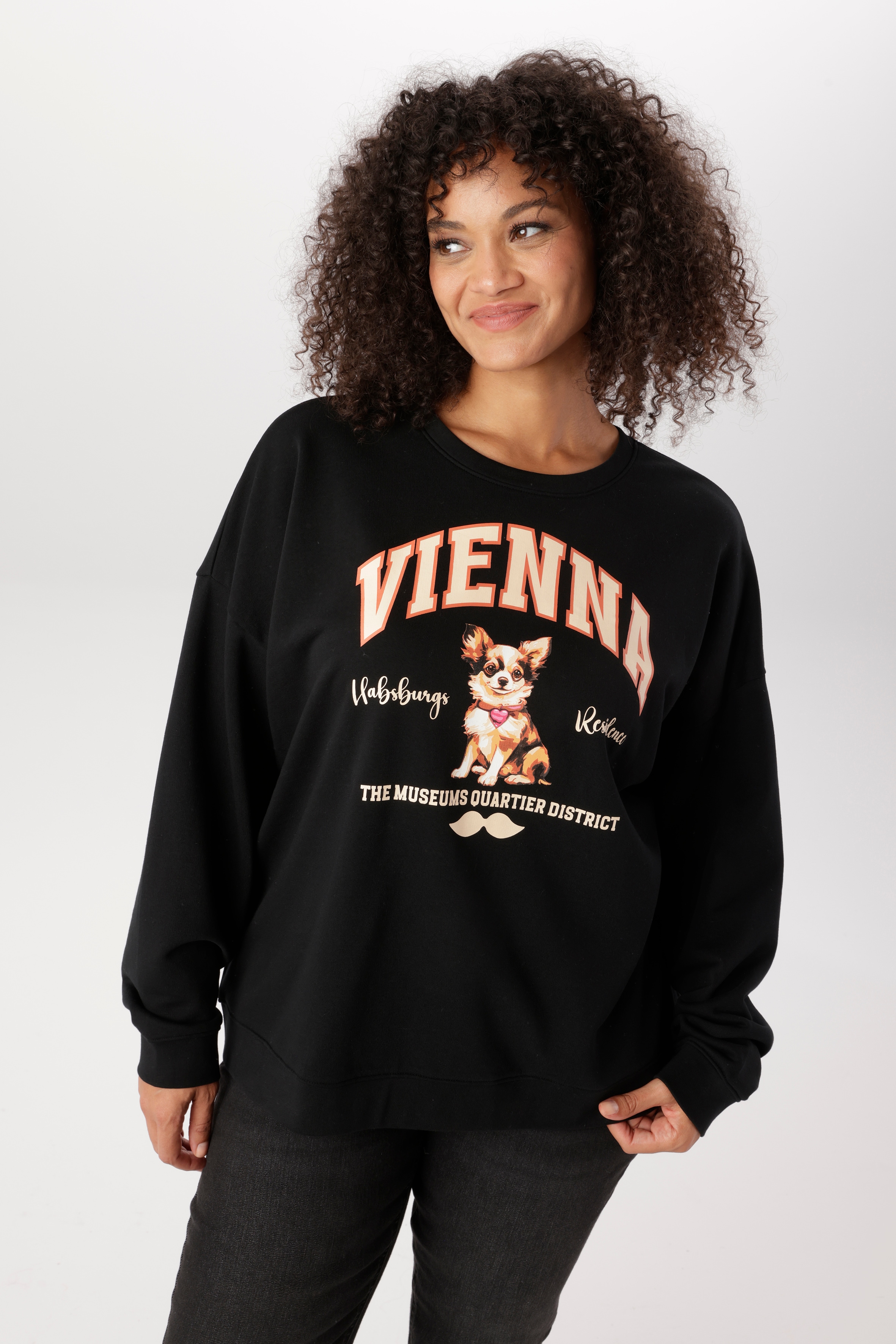 Aniston PLUS Sweatshirt, mit süßer Applikation - NEUE KOLLEKTION