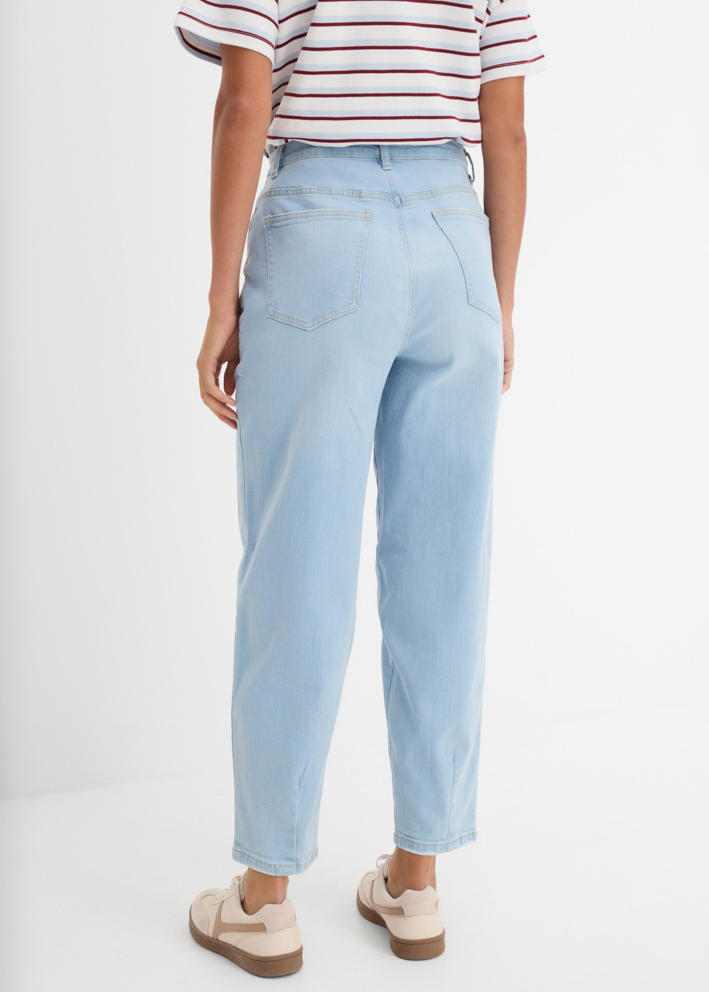 bonprix Loose-fit-Jeans Loose Fit, Barrel Jeans Schnitt, 5-Pocket-Style, mit Elasthan-Anteil