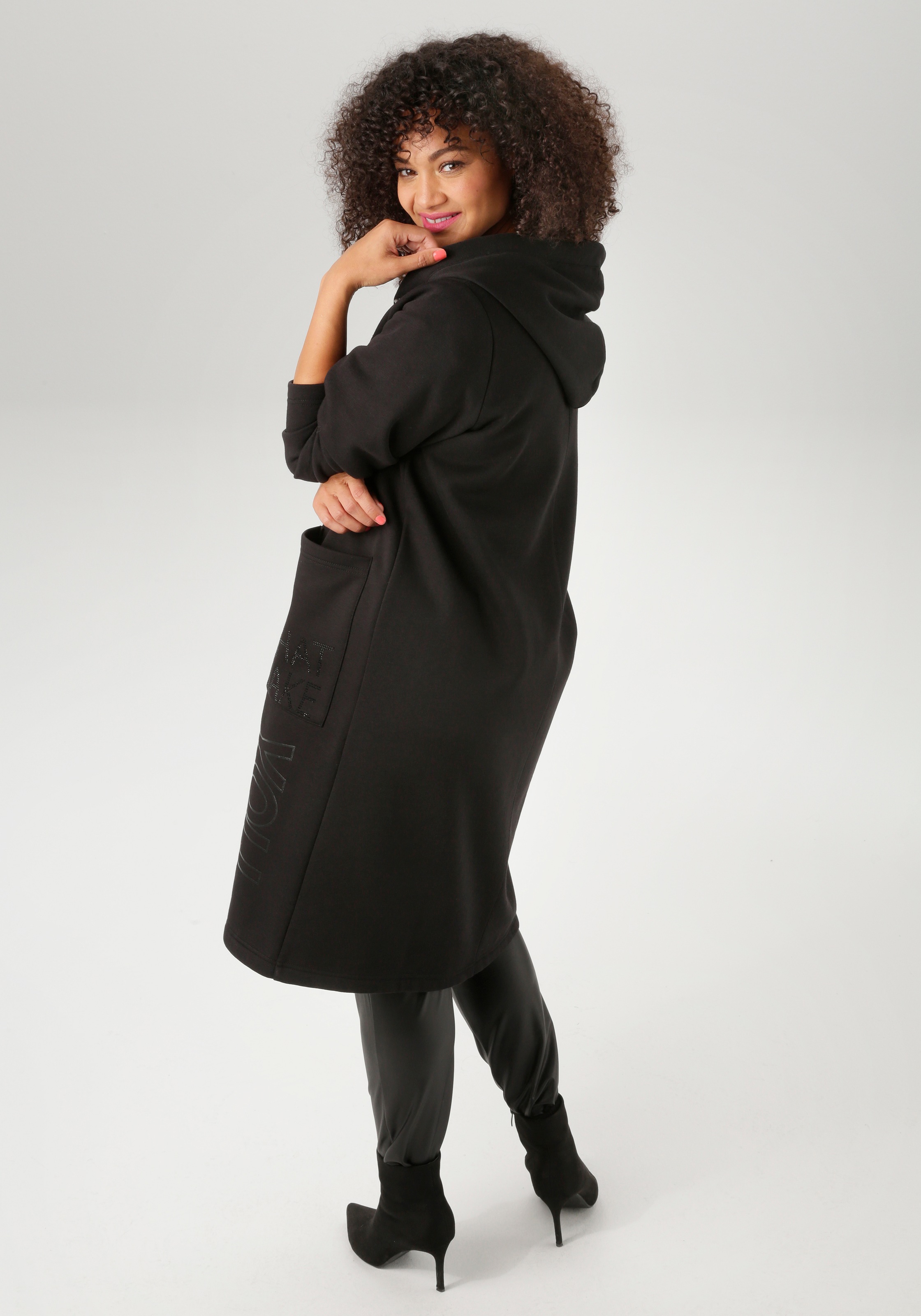 Aniston PLUS Kapuzensweatjacke mit tollen tonigen Print günstig online kaufen