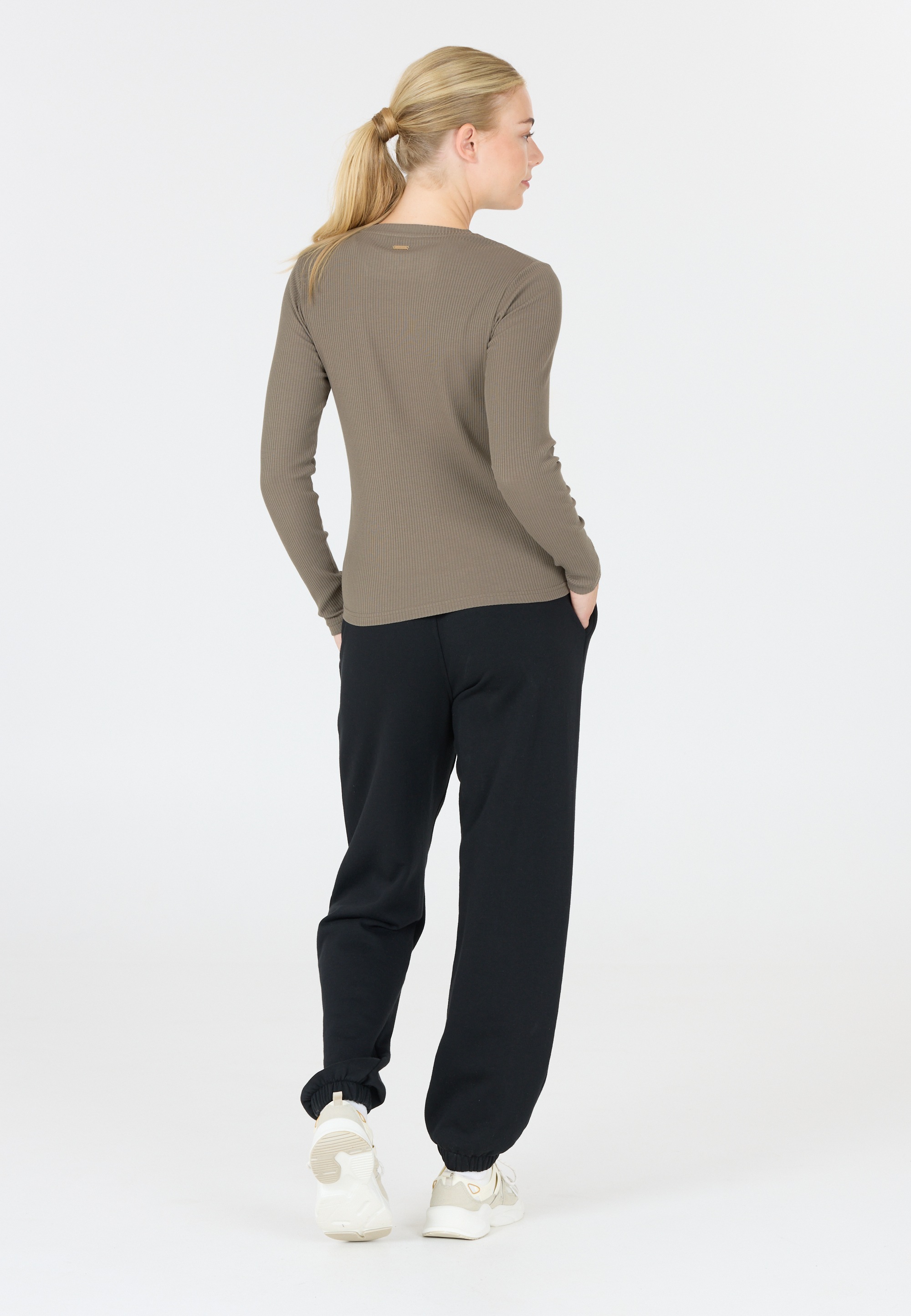 ATHLECIA Langarmshirt »Lankae«, (1 tlg.), mit feuchtigkeitsregulierenden Eigenschaften und 4-Wege-Stretch
