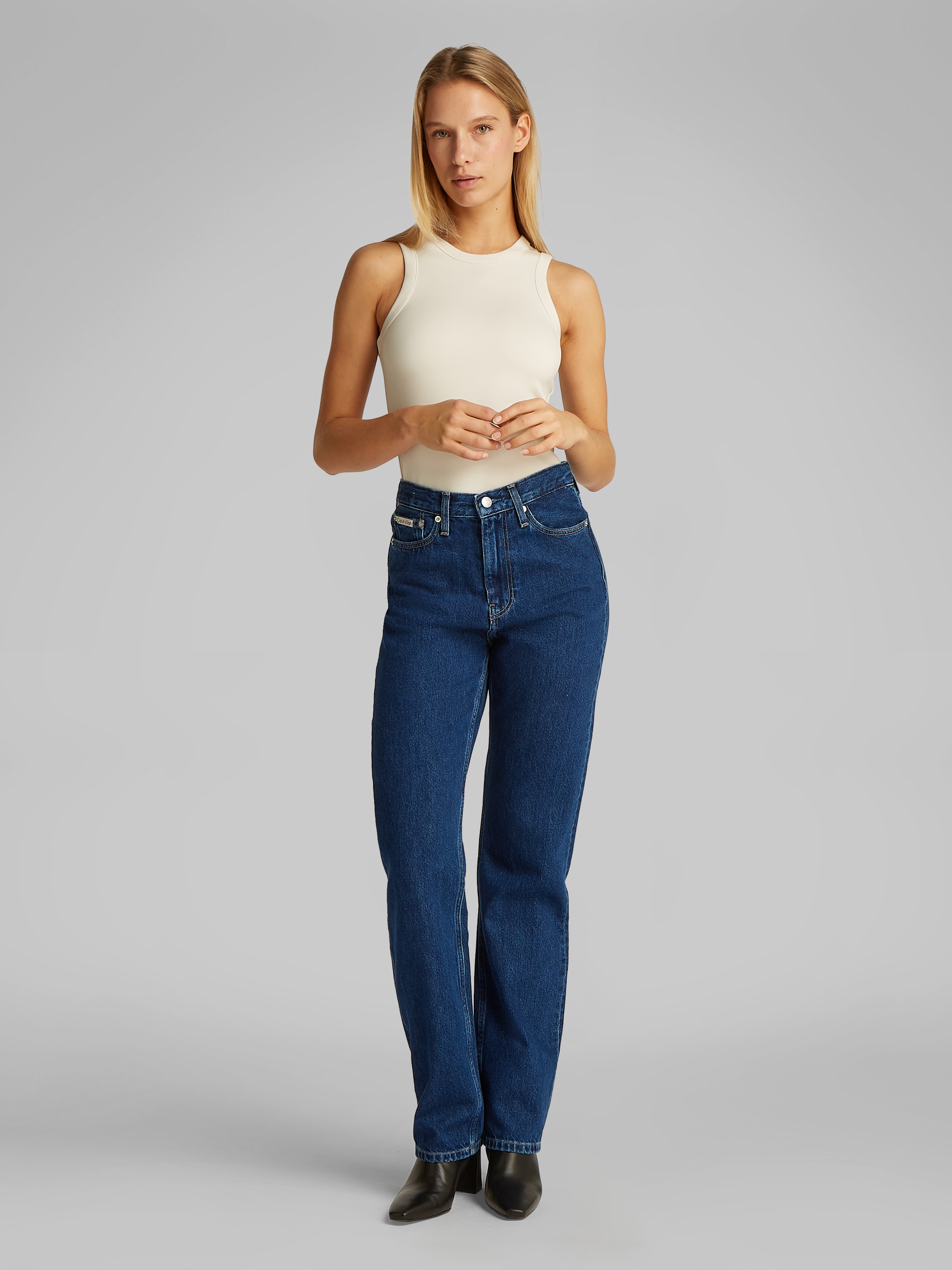 Calvin Klein Jeans Mom-Jeans »HIGH RISE STRAIGHT«, leichte Stoned wash Optik, mit Coinpocket