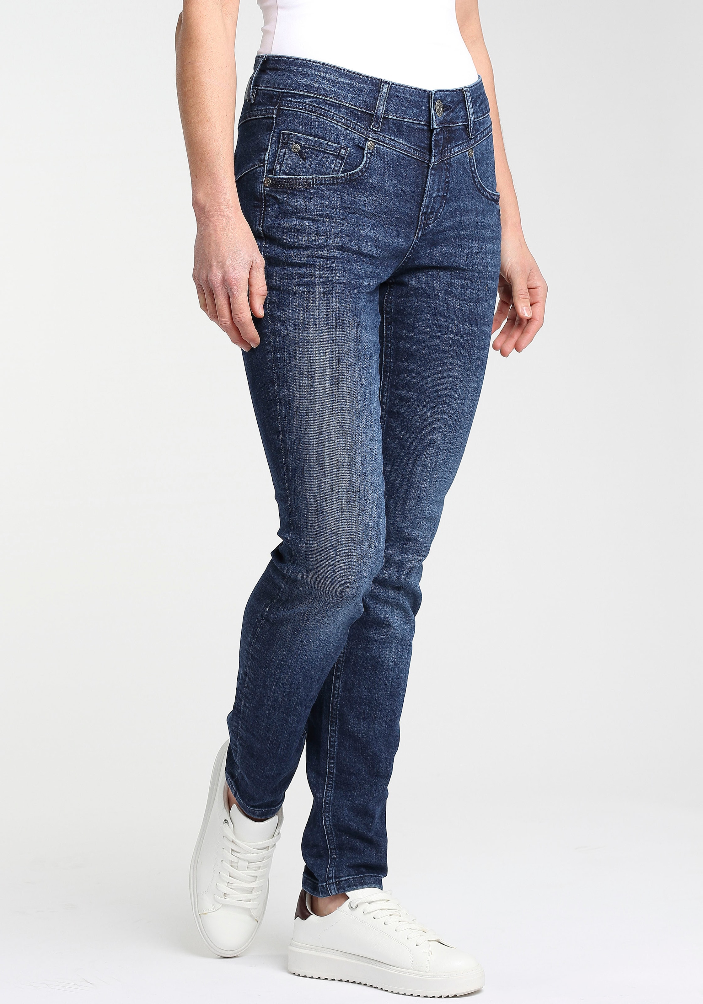 GANG Skinny-fit-Jeans »94MARISSA«, mit modischer V-Passe vorn & hinten