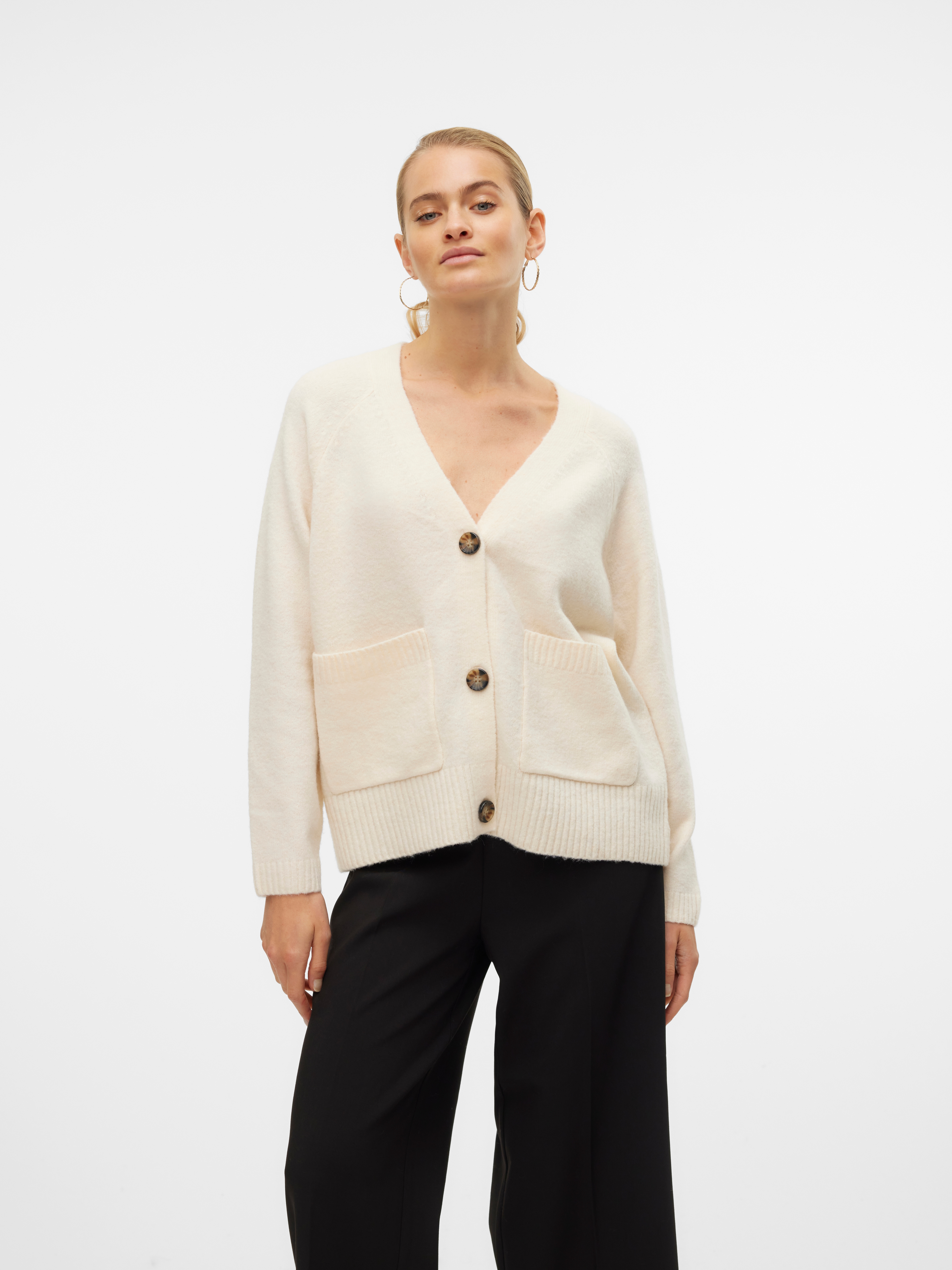 Vero Moda Strickjacke "VMBOOM LS V-NECK BUTTON CARDIGAN GA NOOS" Materialmix, loose fit