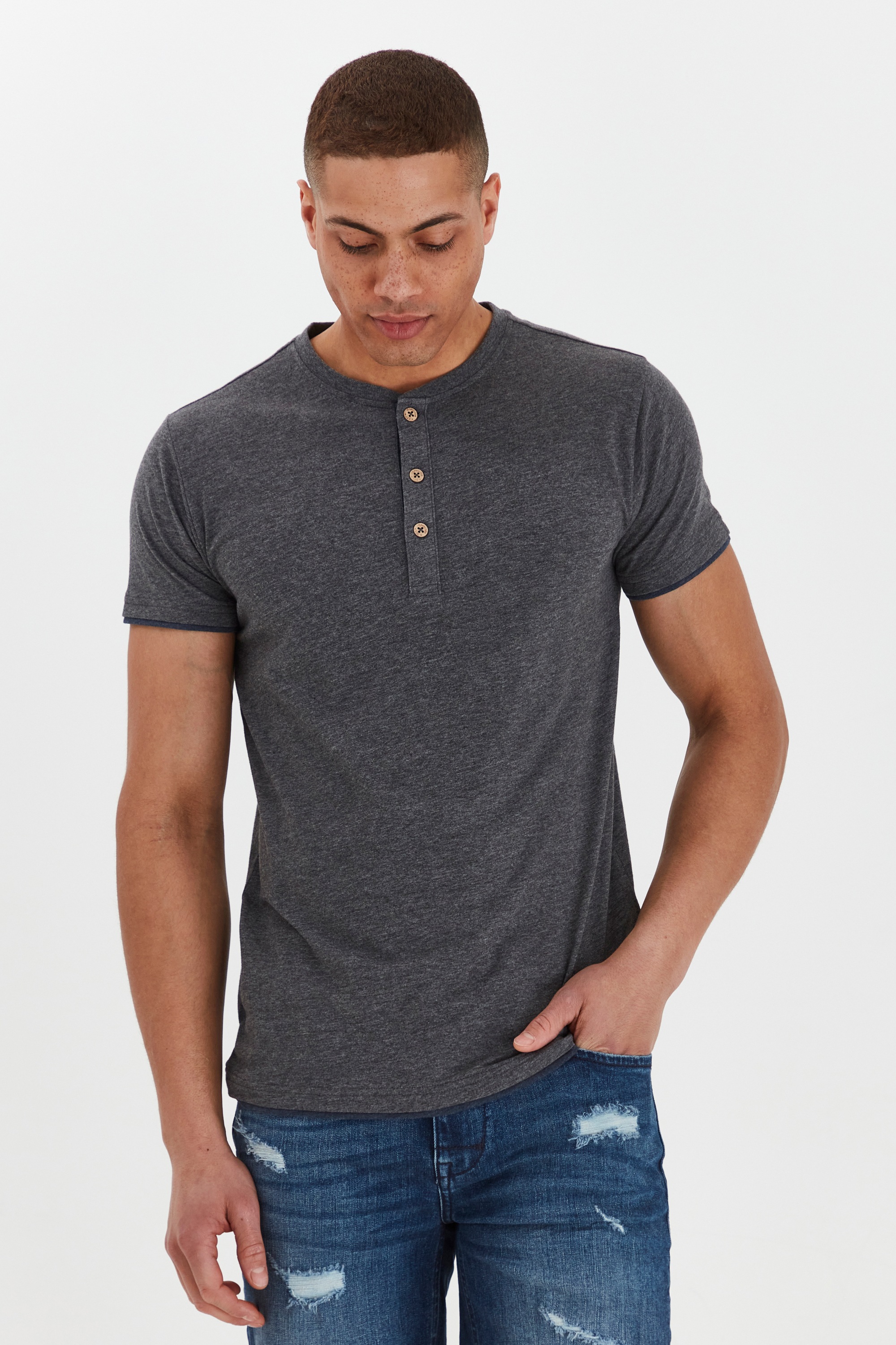 Thumbnail - Indicode T-Shirt "T-Shirt IDTony"