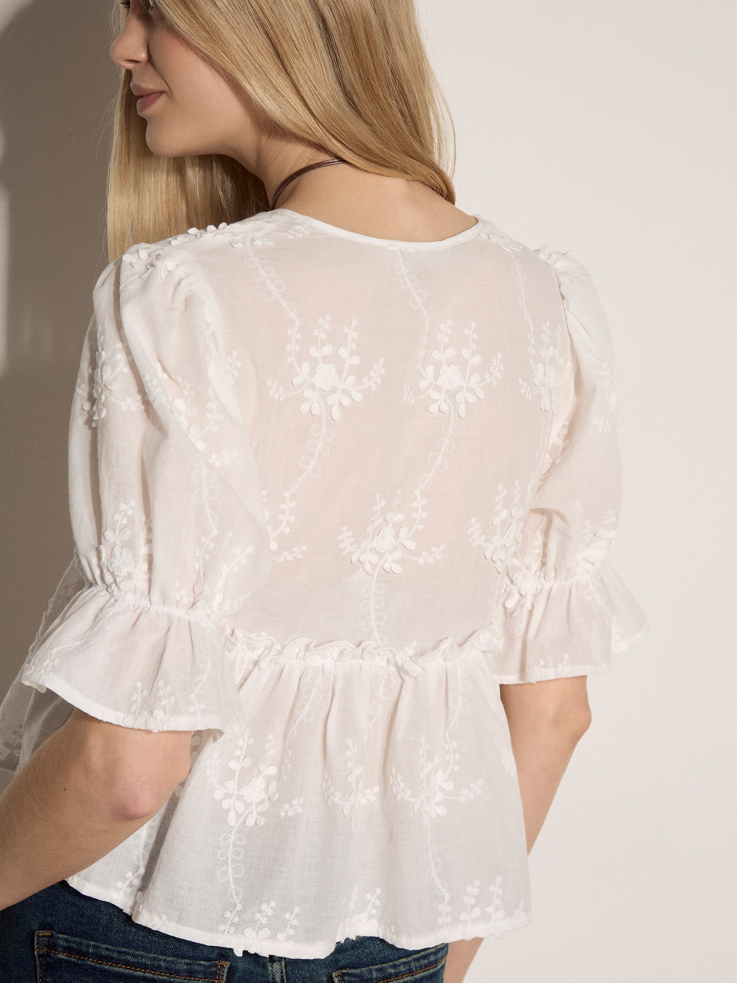 Apricot Blusentop »Kurz geschnittene Baumwollbluse« mit Blumenstickerei