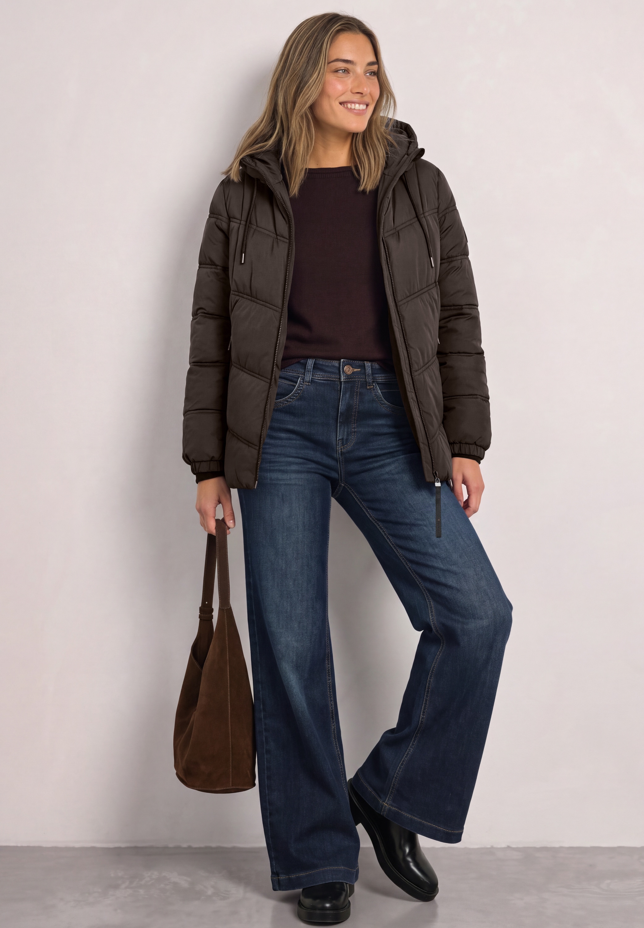 STREET ONE Steppjacke mit Kapuze mit moderner Steppung