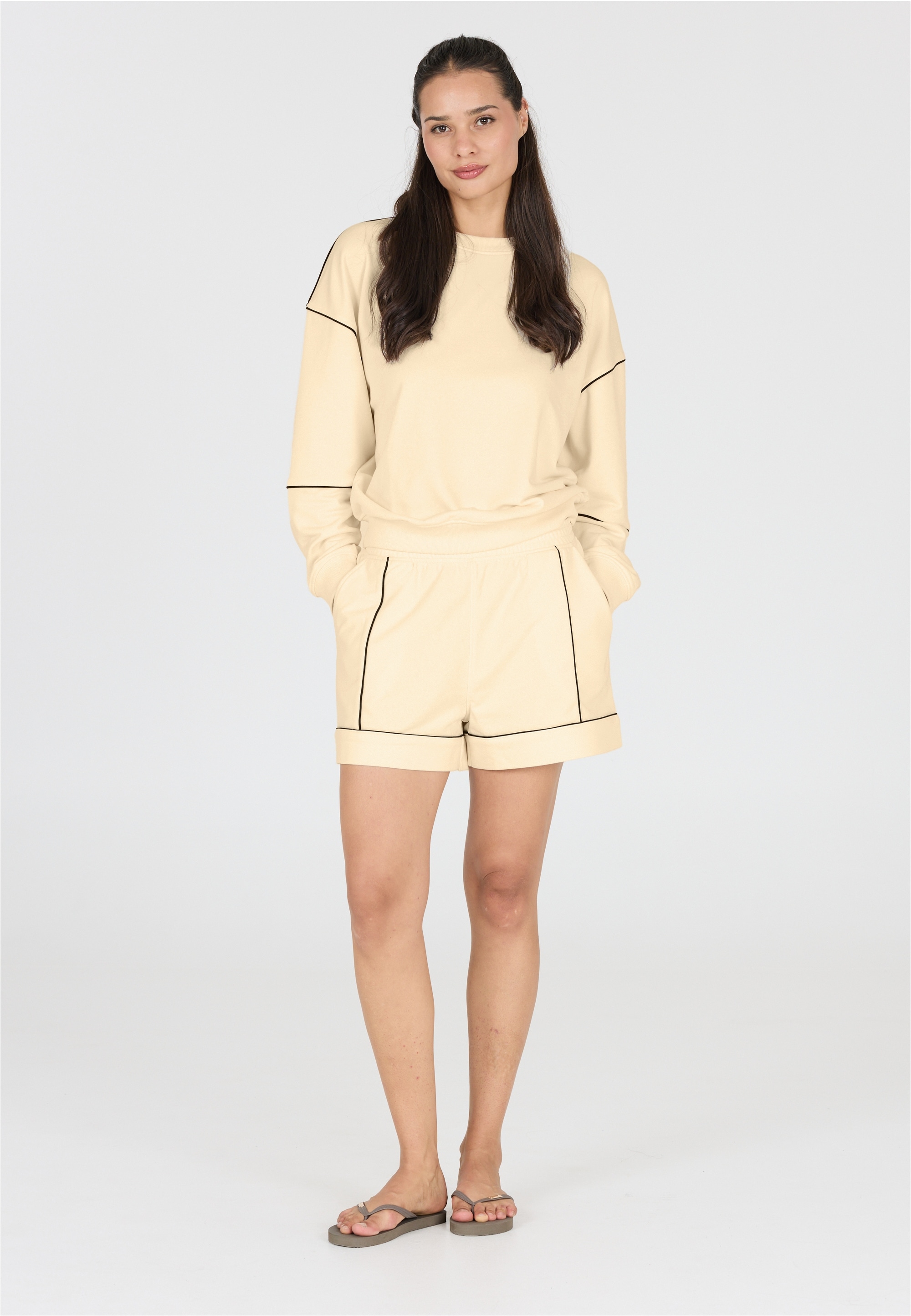 ATHLECIA Shorts »Nandy«, mit lässiger und komfortabler Passform
