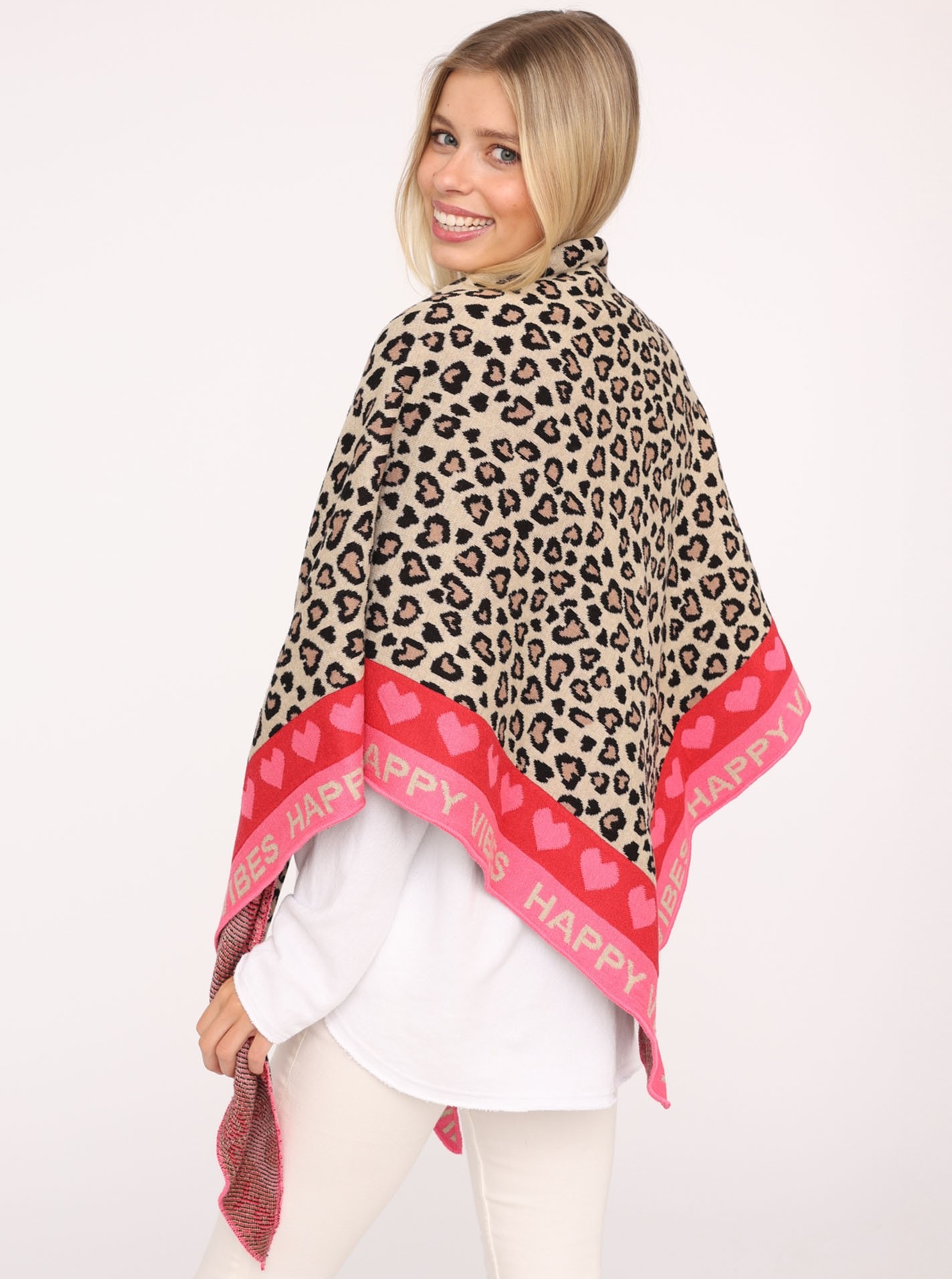 Thumbnail - Zwillingsherz Modetuch "verbindet Leomuster mit Herzen und Schrift"