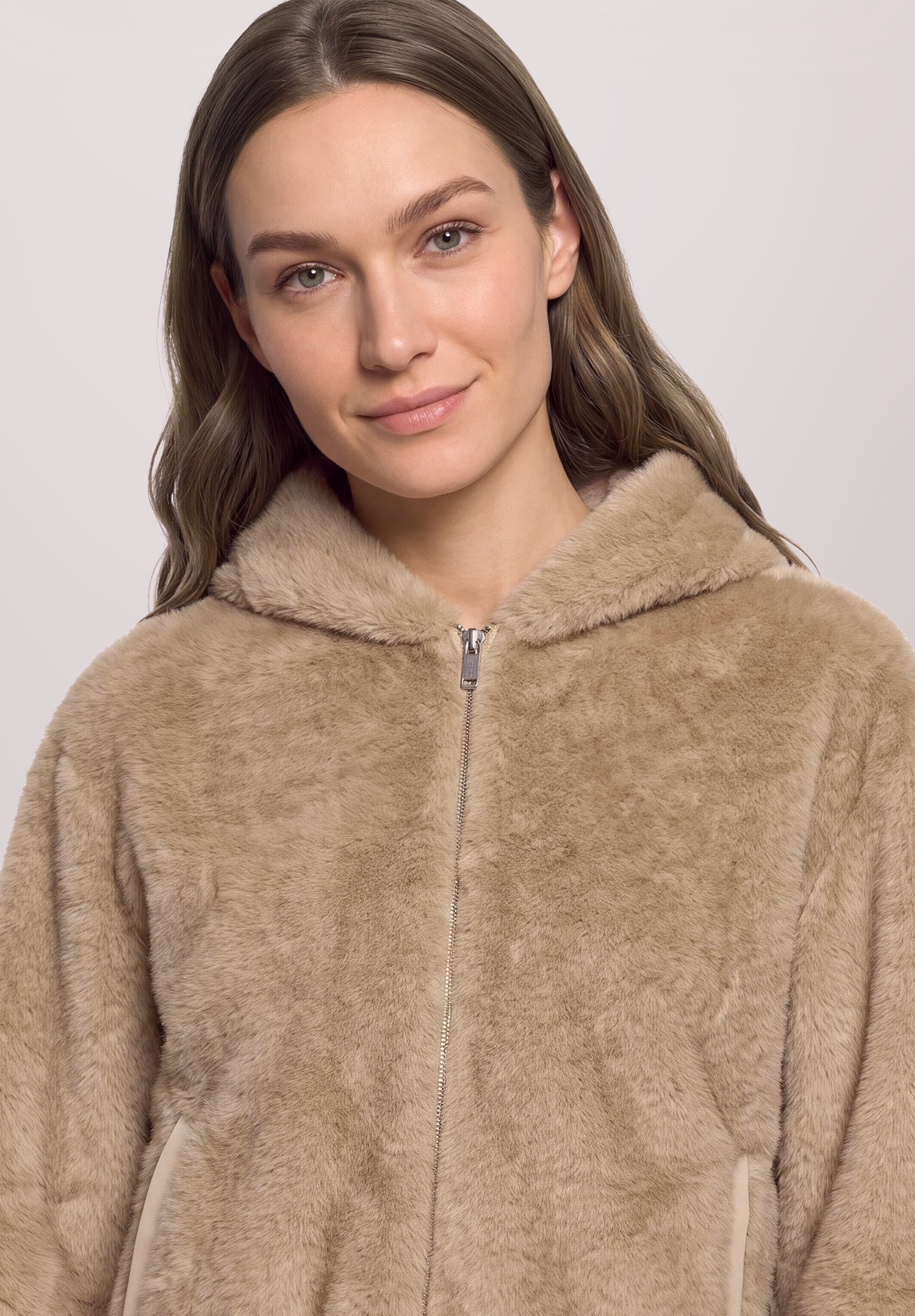 Gil Bret Plüschjacke »Damen mit Kapuze« mit Kapuze