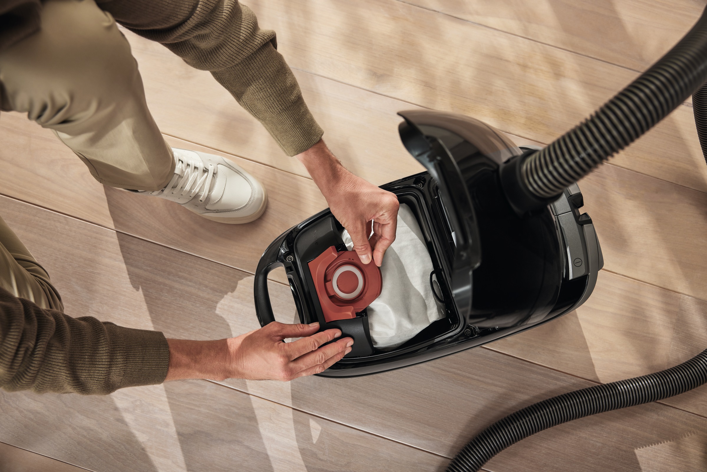 Miele Bodenstaubsauger "Guard M1 Silence mit ComfortFit, Nachfolger Complet günstig online kaufen