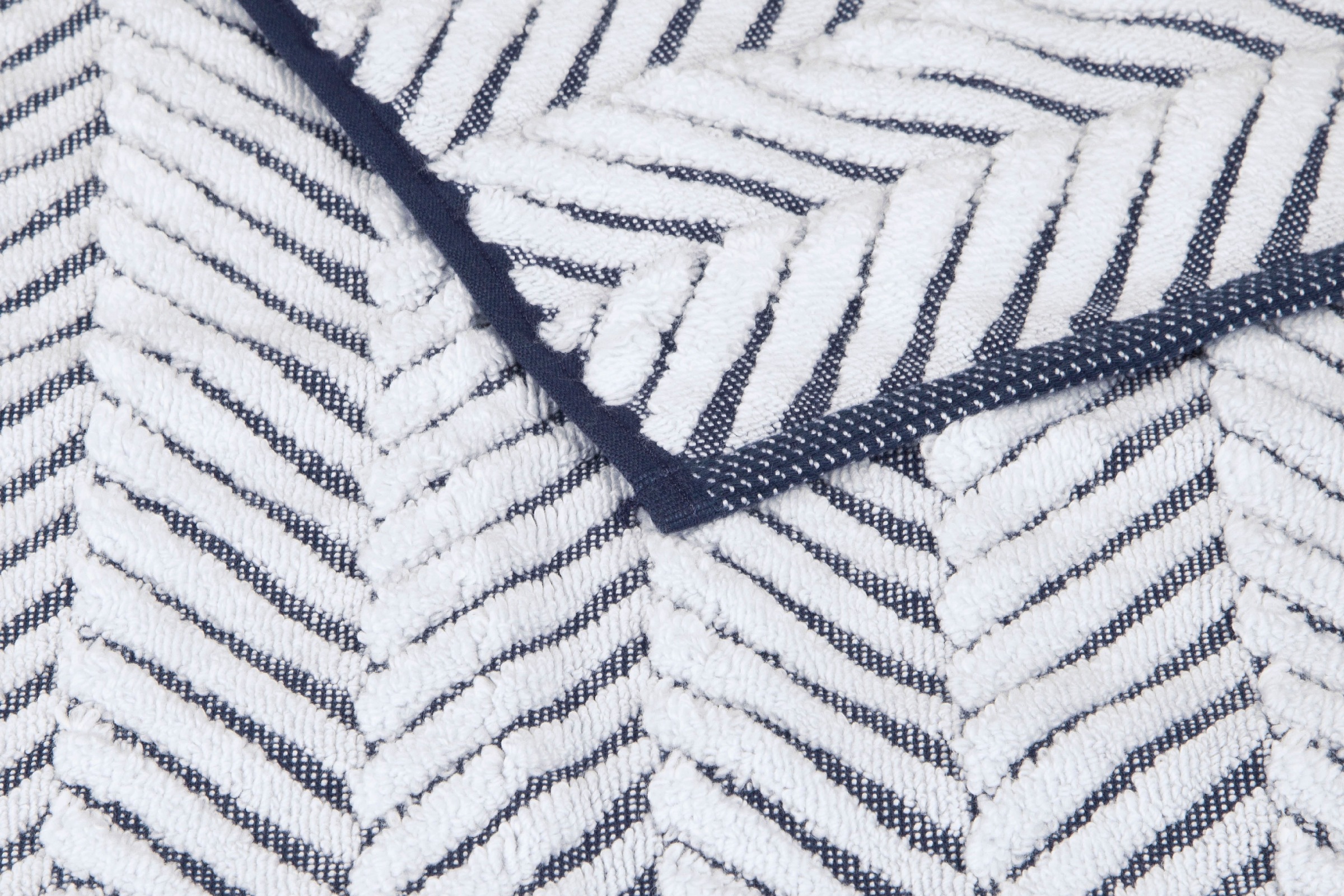 Thumbnail - ROSS Gästehandtücher "Sensual 9002" im Zopfmusterstil