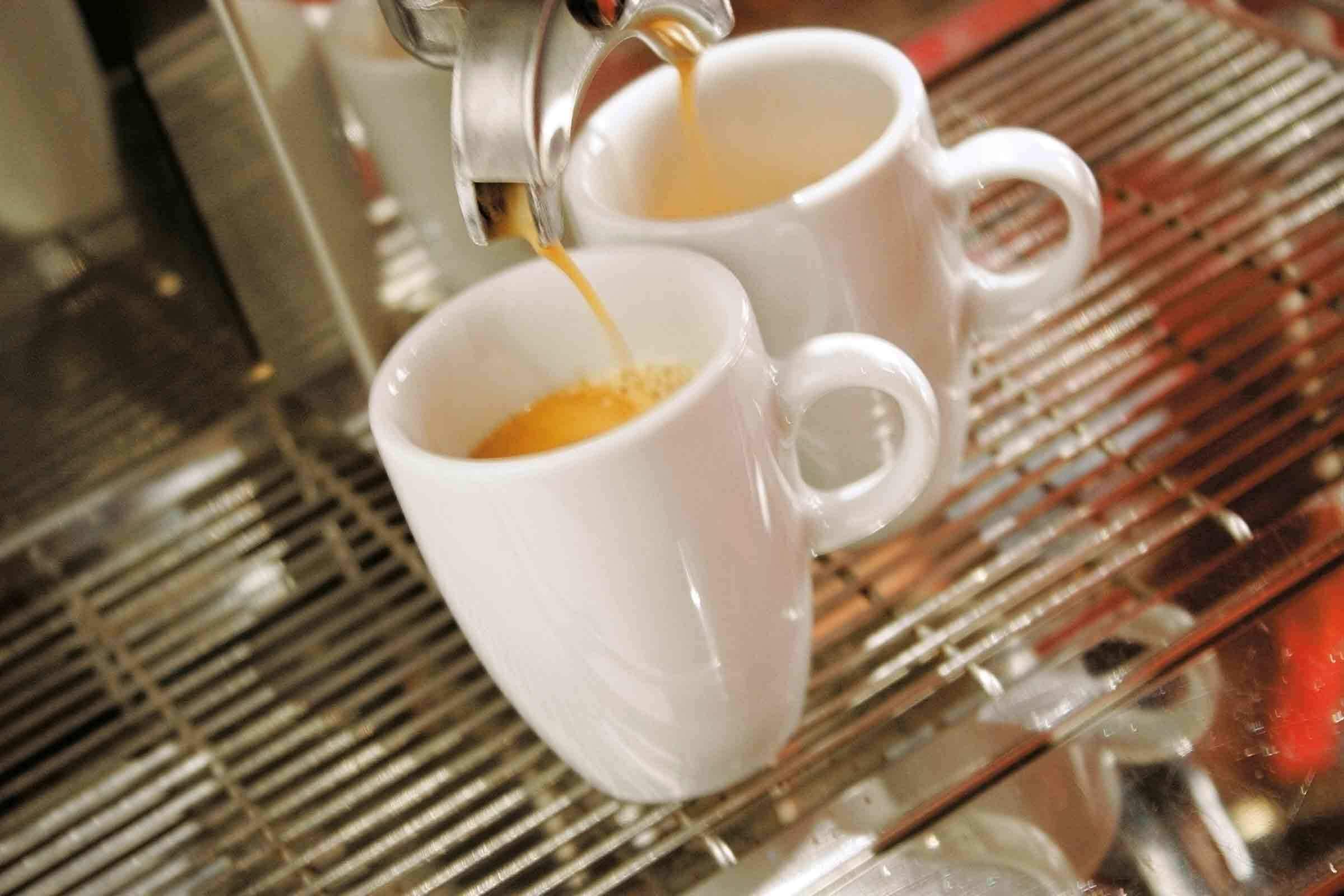 Seltmann Weiden Becher »Becher VIP. 400 ml weiß« Spülmaschinenfest, Mikrowellensicher, Ofenfest