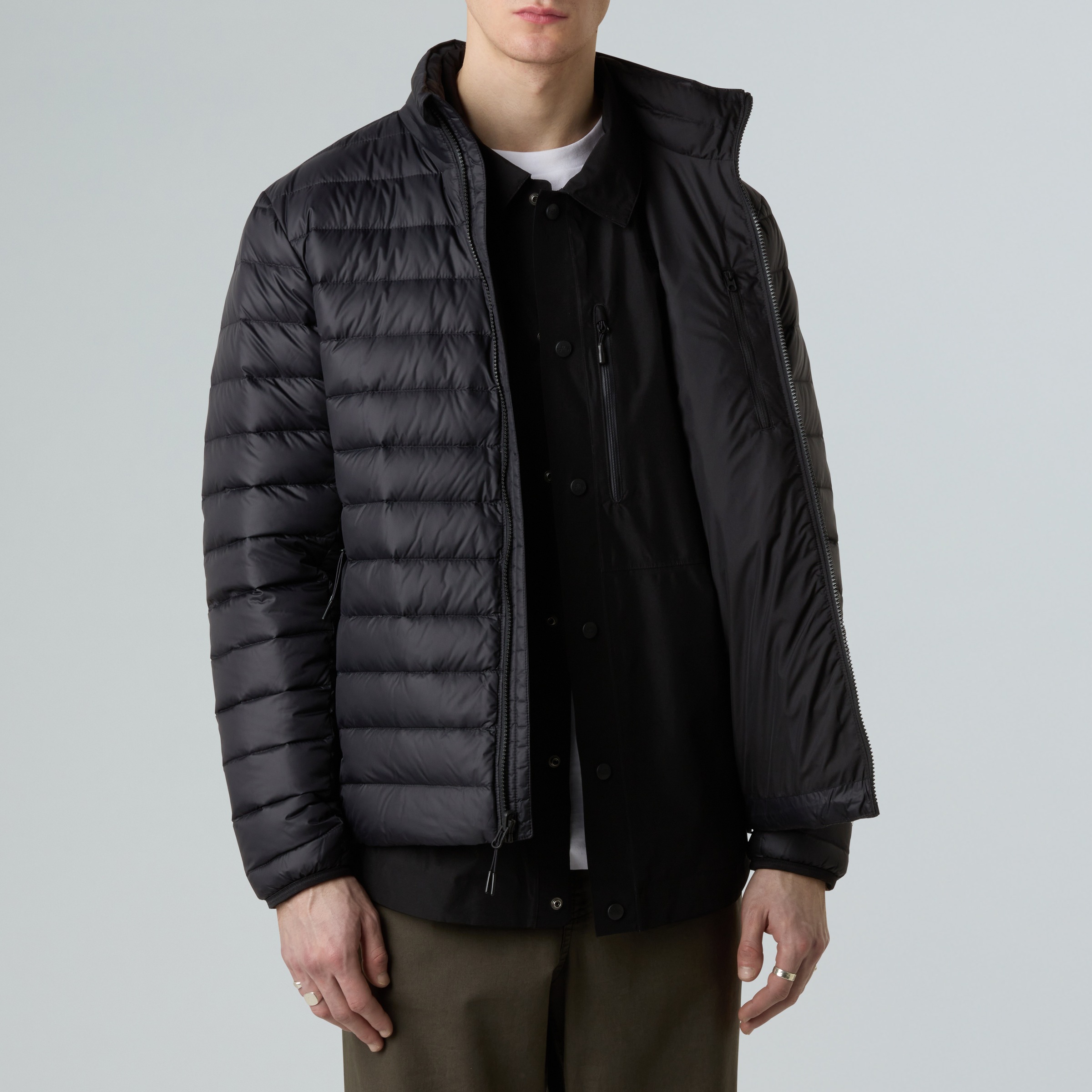 The North Face Daunenjacke »M CLASSIC DOWN JACKET«, (1 St.), Daunenfüllung, sehr warm, wetterfest