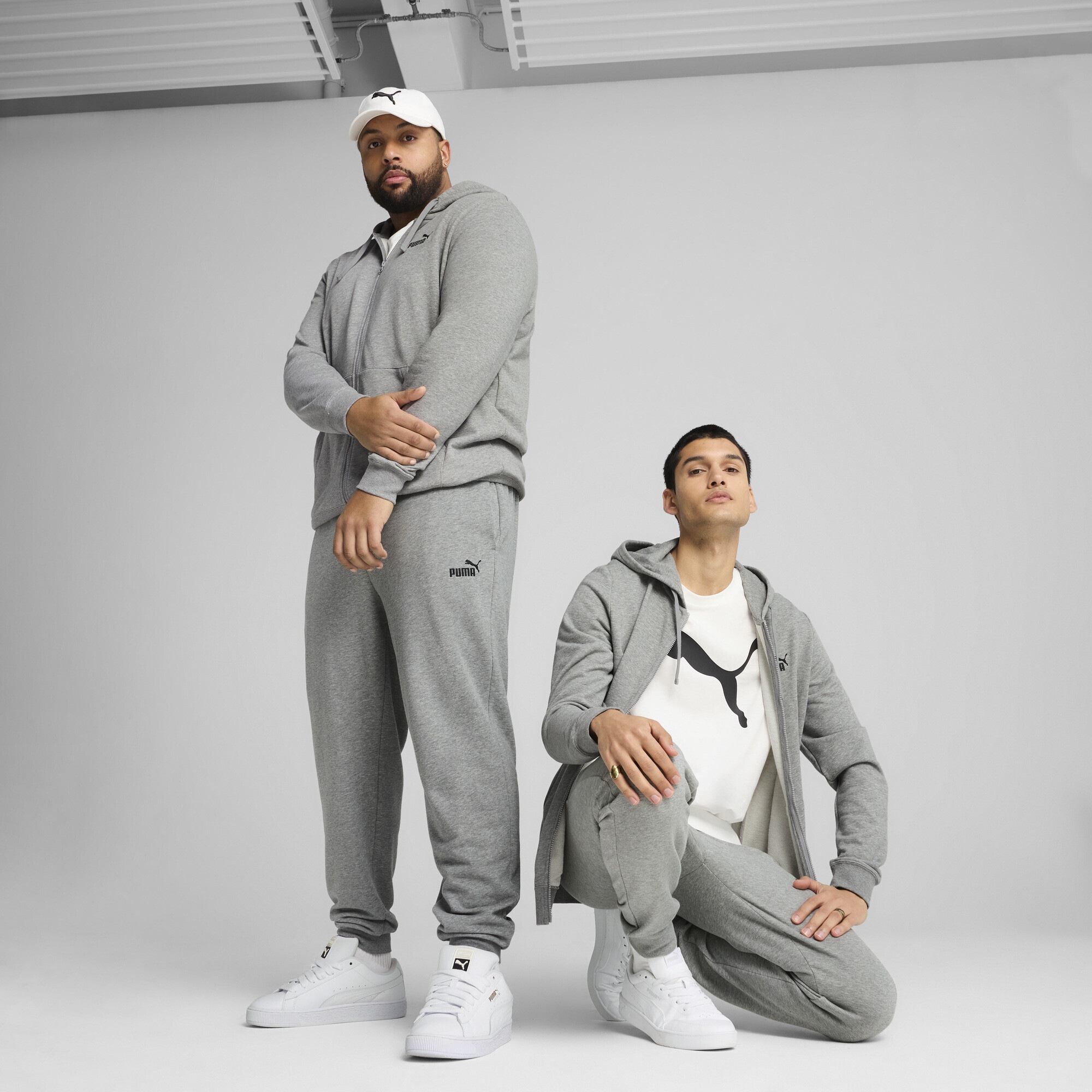 PUMA Sporthose »Essentials No. 1 Logo Slim Jogginghose Herren«
