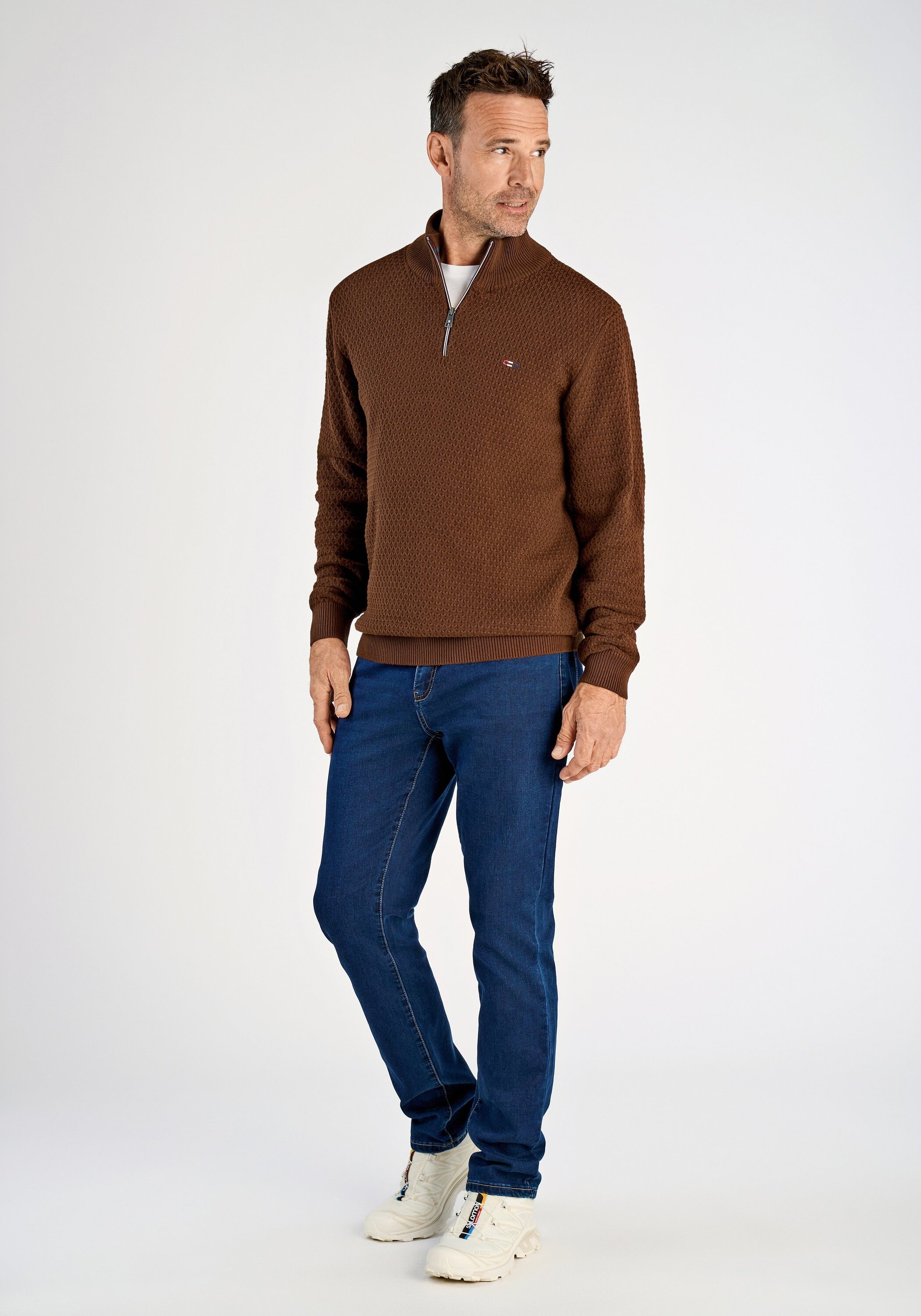 Thumbnail - BISON Troyer "BISON Troyer"