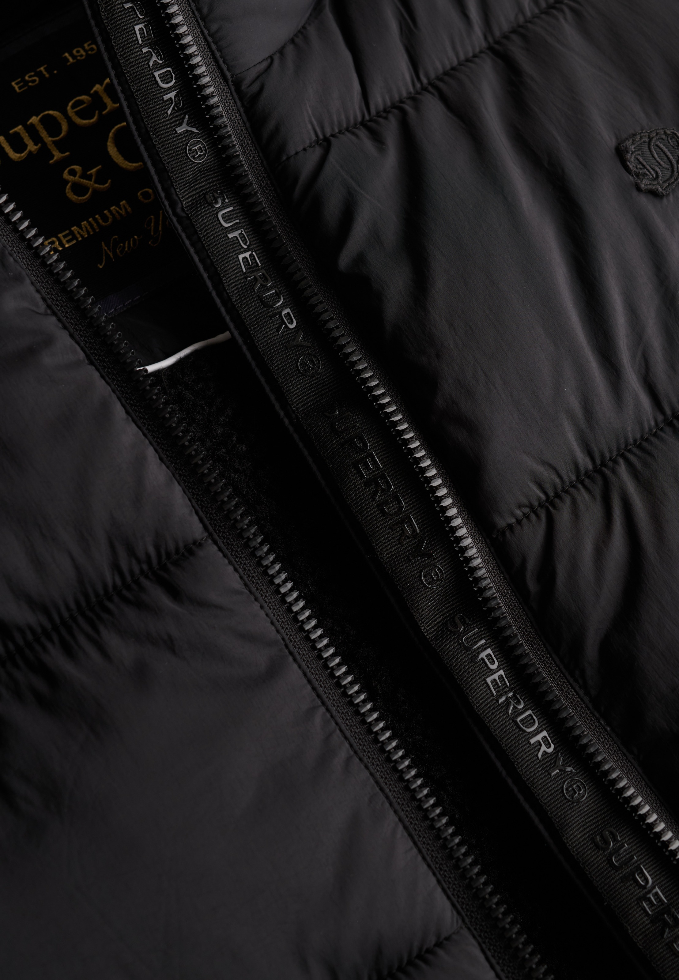 Superdry Steppweste »BORG LINED GILET« Kunstfaser, regular fit