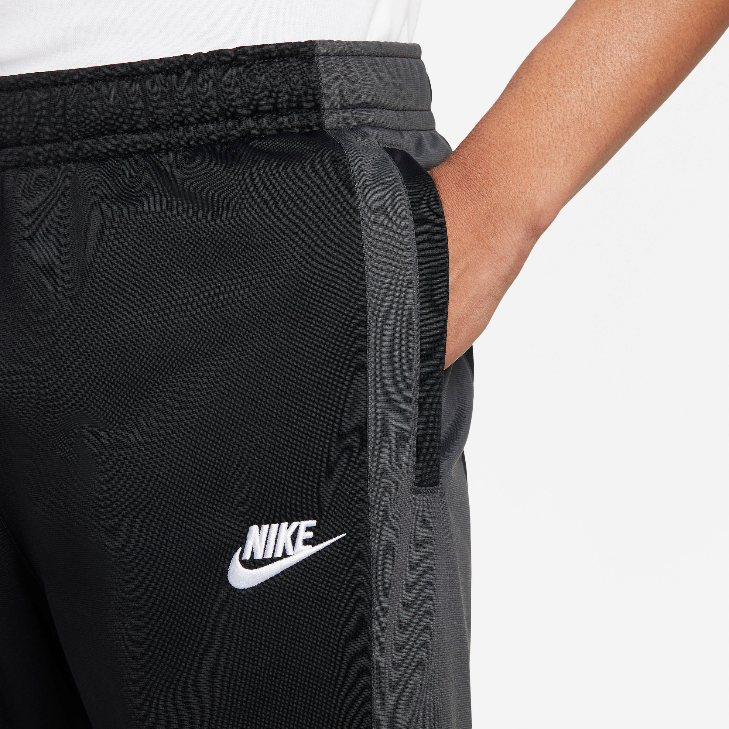 Nike Sportswear Trainingsanzug »Sport Essentials Men's Poly-Knit Track Suit«